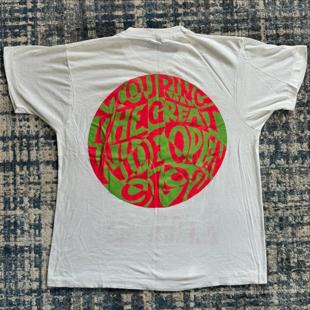 1992 TOM PETTY TOURING THE GREAT WIDE OPEN Vintage T-Shirt Reprint gallery
