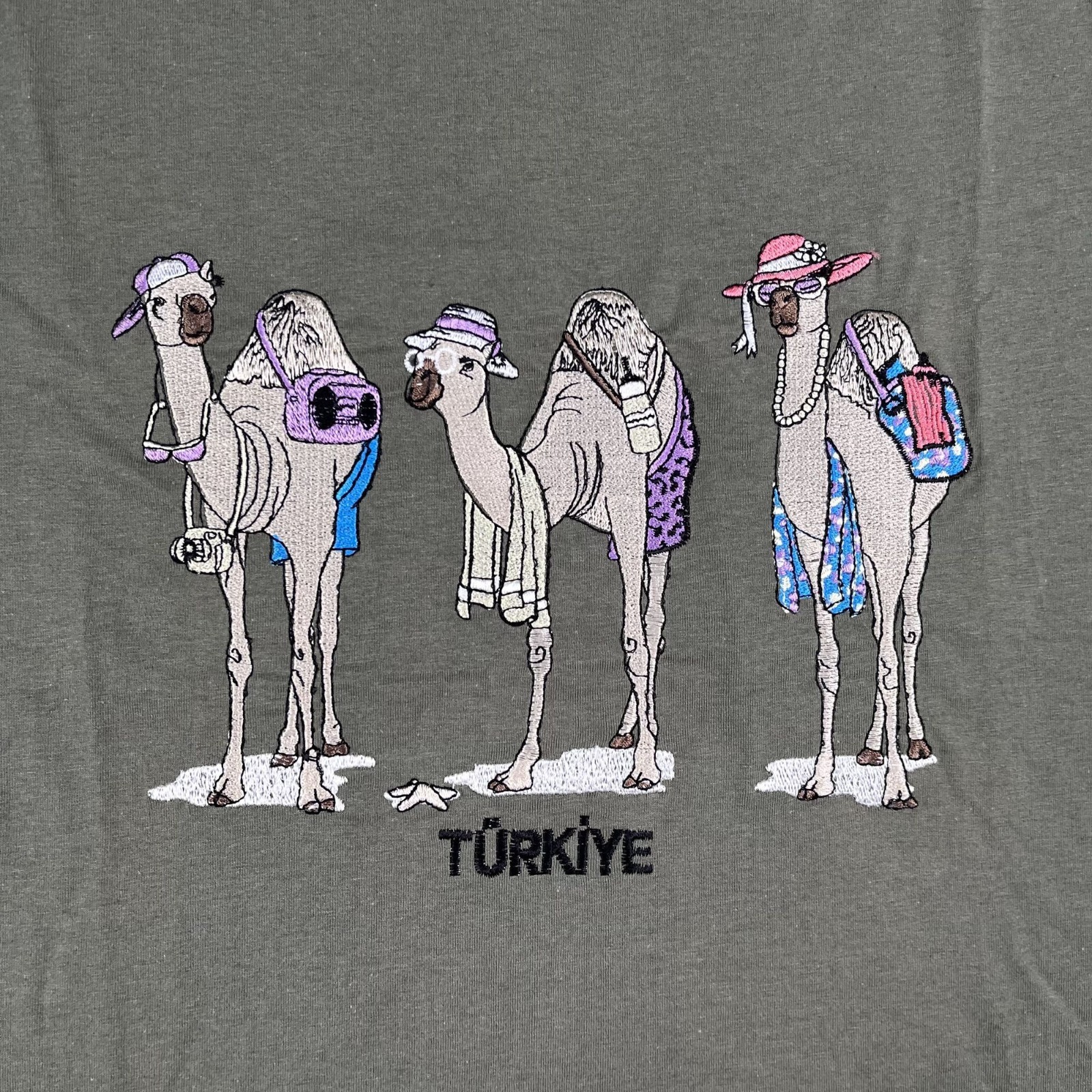 Turkiye Turkey T-Shirt Olive Green Embroidered Camels Shirt Sz XL gallery