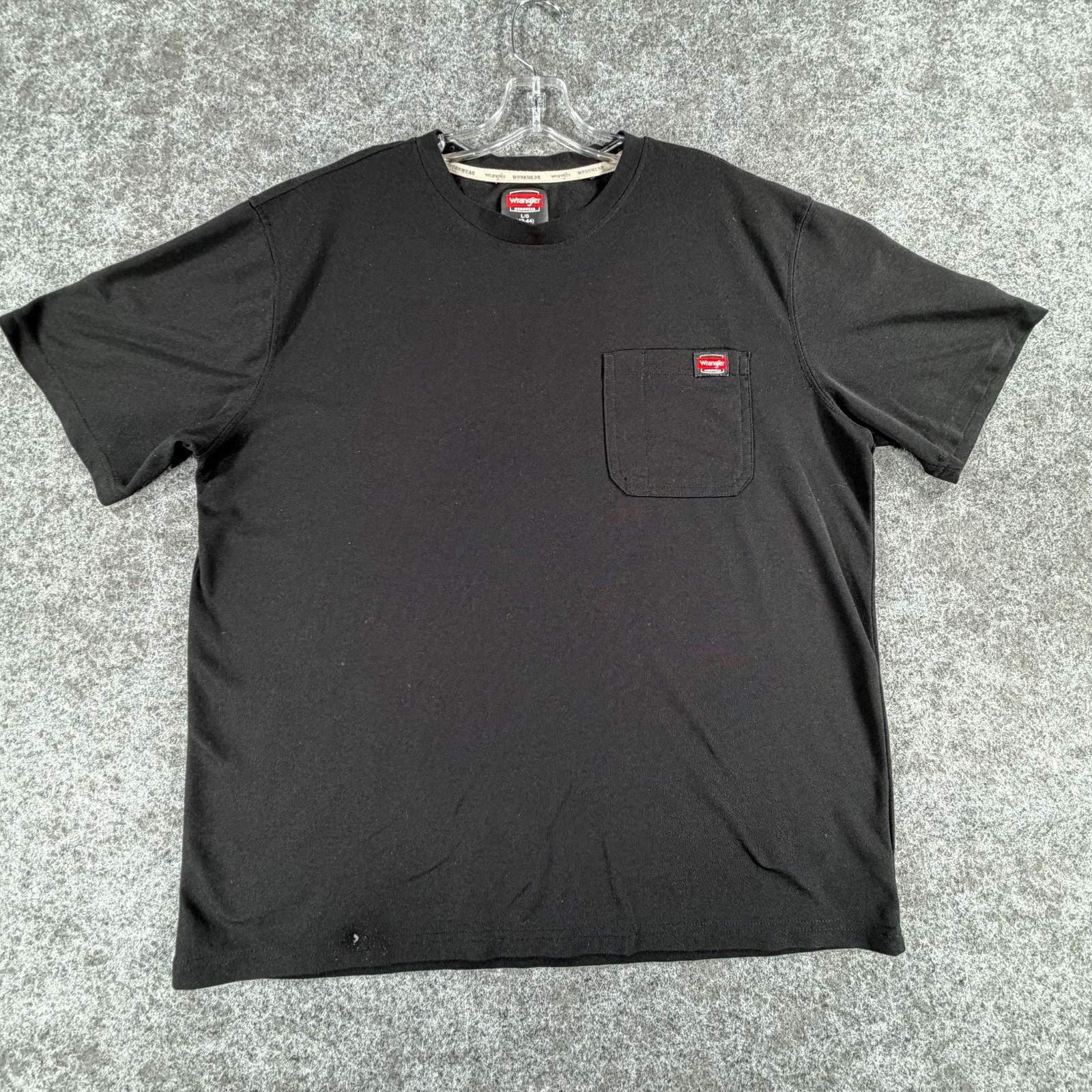 Wrangler Workwear T Shirt Mens Large Black Utility Moisture Wicking Relaxed Fit