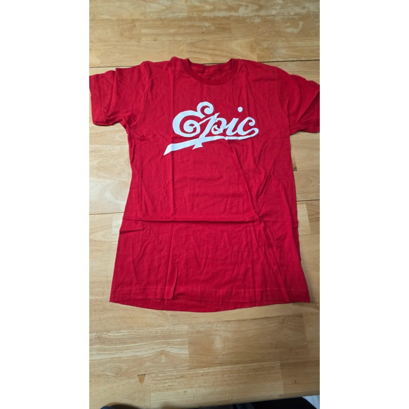 Epic Graphic T Shirt Red The Thread Shop Logo Tee Medium Unisex Streetwear NWOT gallery