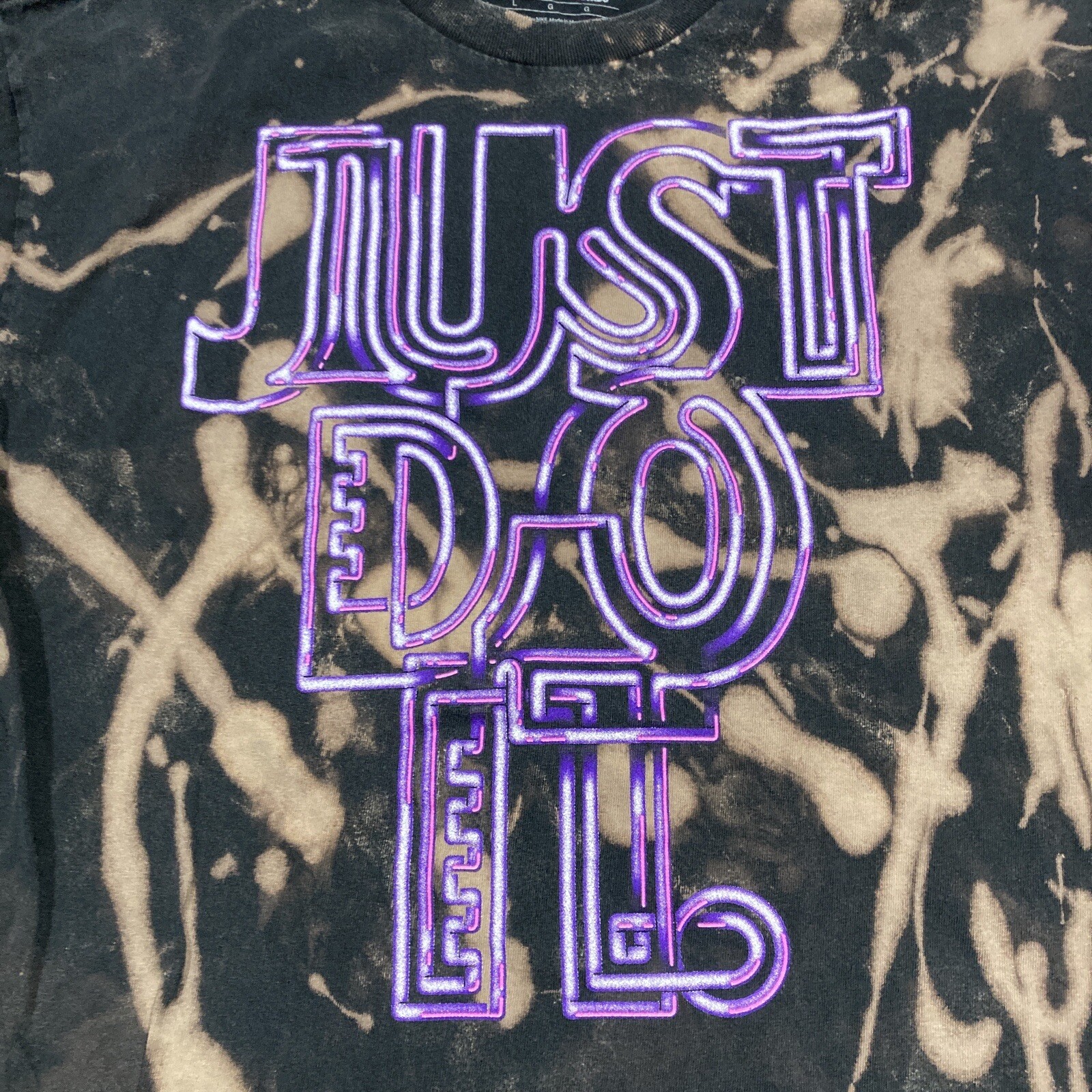 Nike Shirt L Just Do It Essential Athletic Work-out Gym Bleach Bleached Tee gallery
