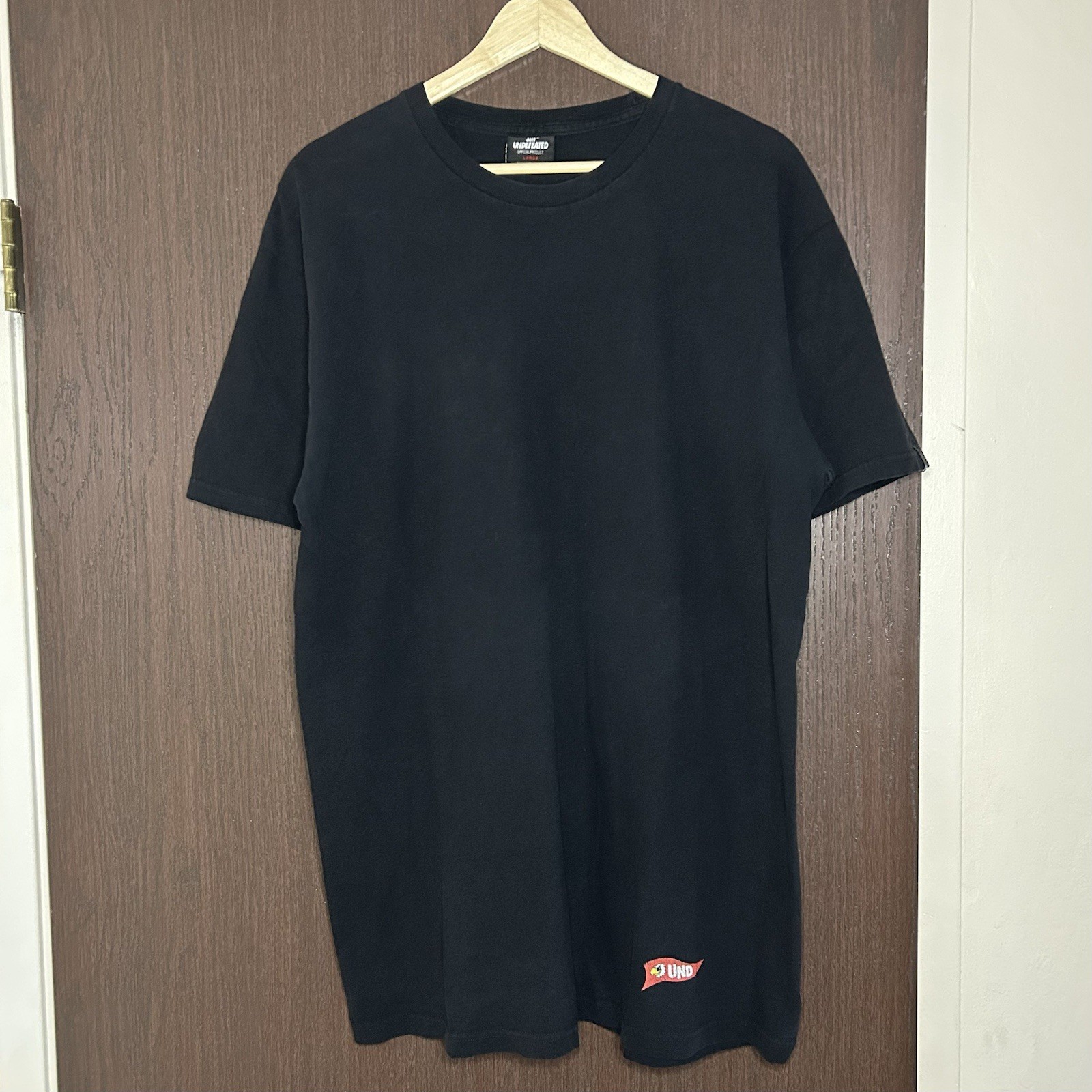 Undefeated Black Tee Shirt Mens Large Streetwear gallery