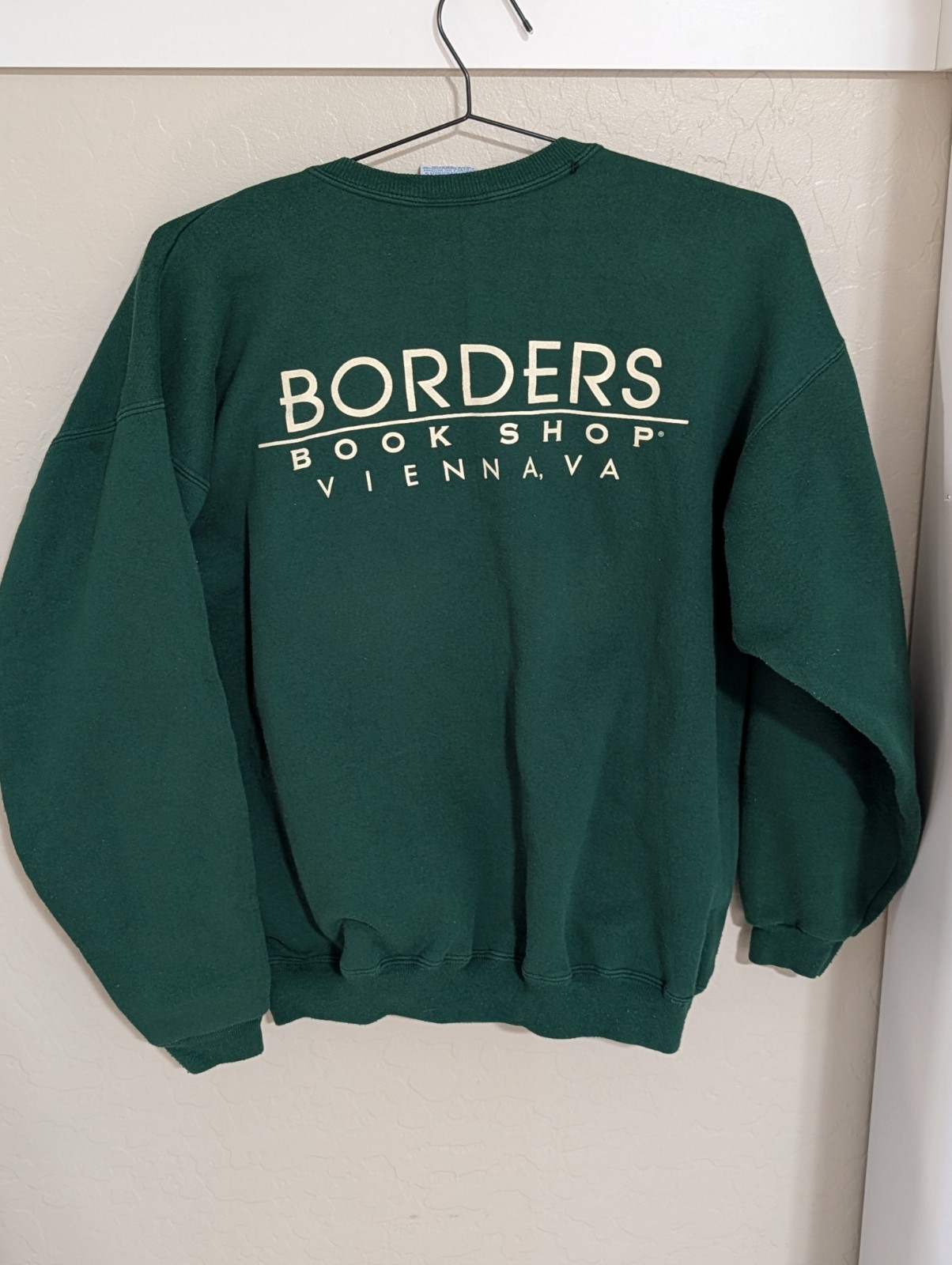 Vintage Borders Book Shop Sweater 1990’s Bookstore Promo Vienna Virginia Large gallery