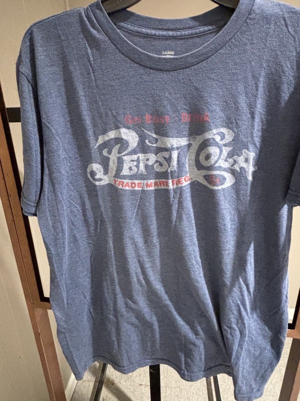 Vintage looking Pepsi Cola T-Shirt size large. Short sleeve. 50/50 cotton/poly. gallery