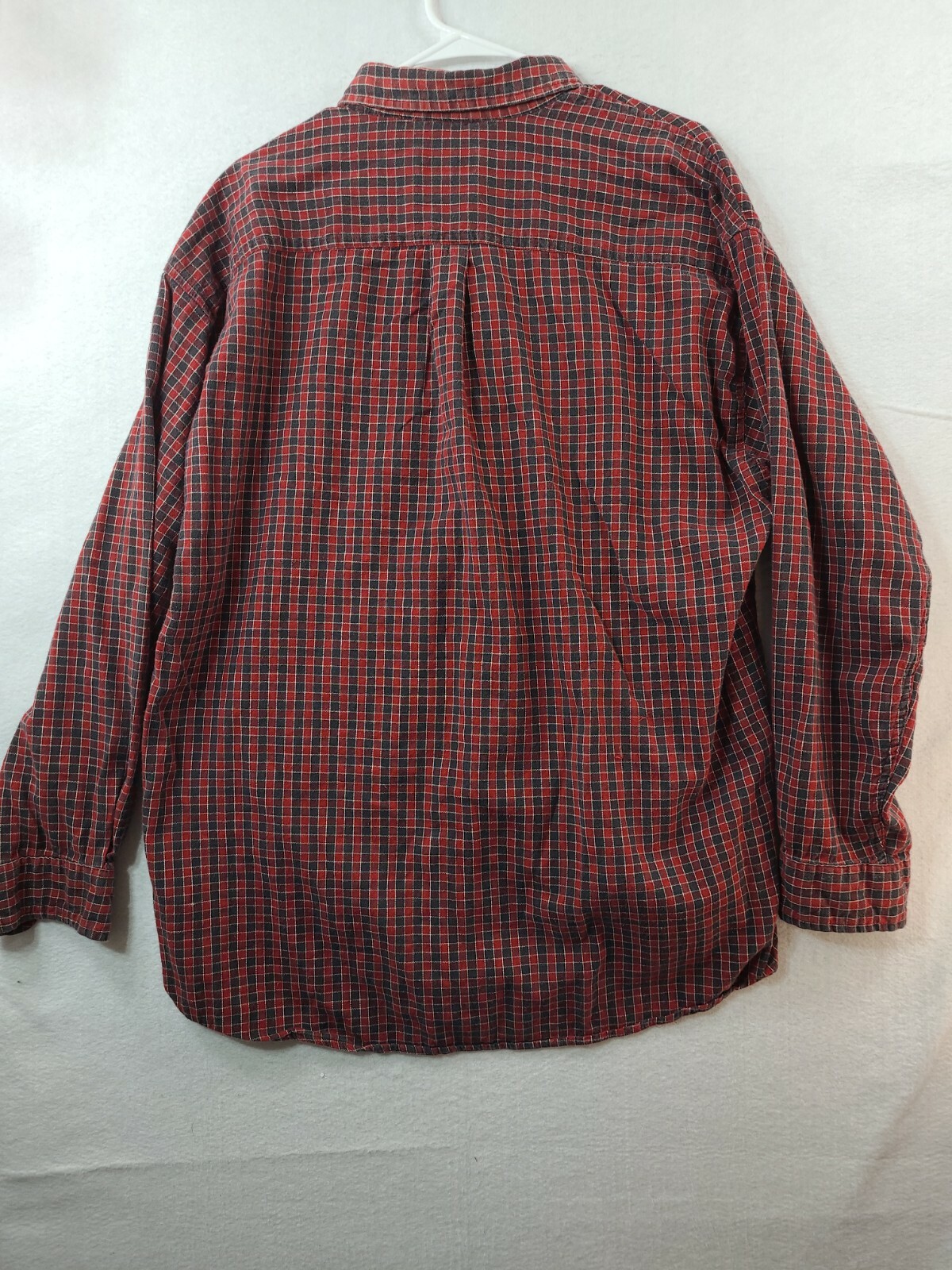 St. John's Bay Mens XLT Red Plaid Long Sleeve Flannel Shirt gallery