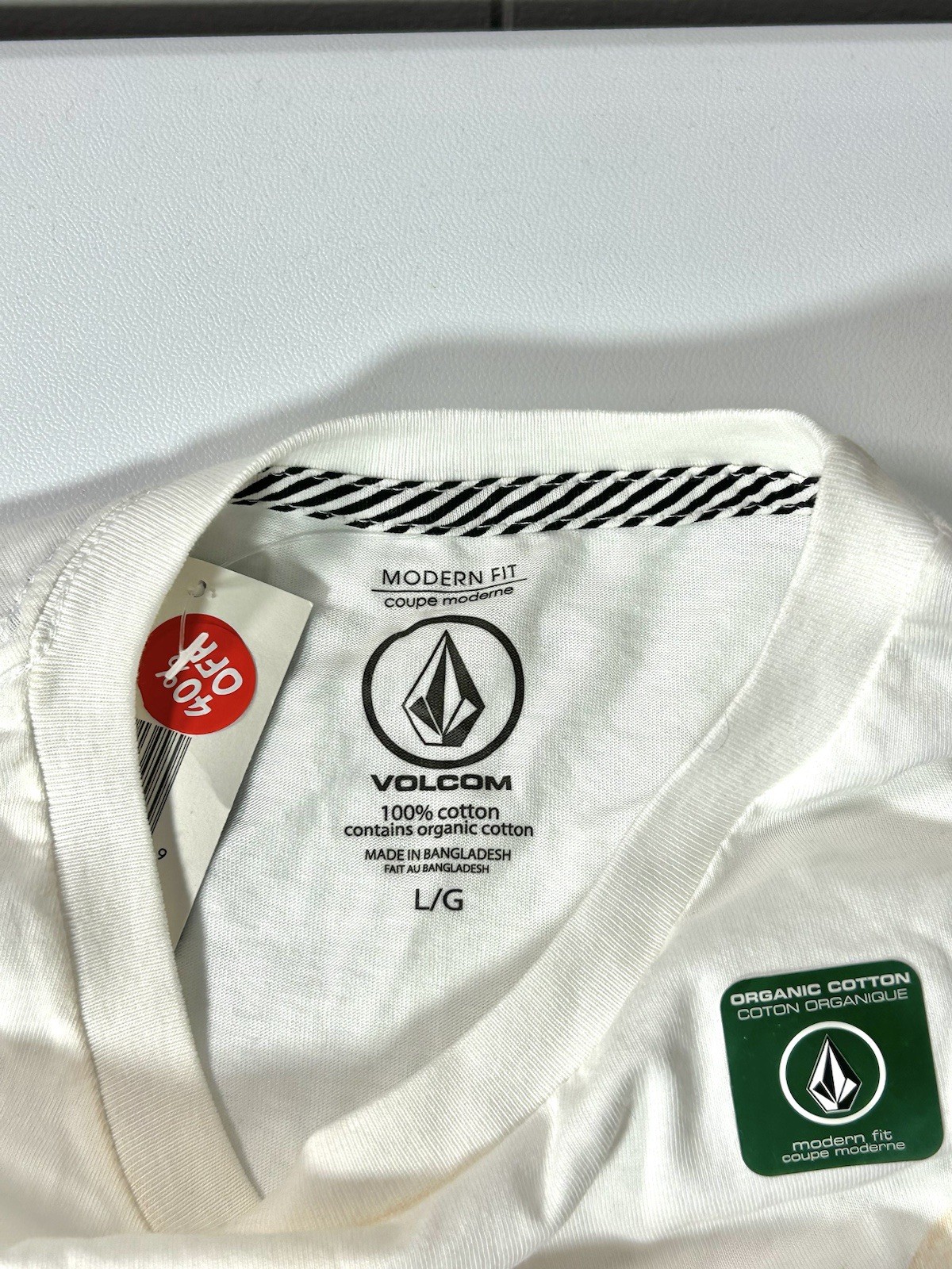 (See Pics) L Volcom Electrode Circle Logo White Red Blue Surf Shirt gallery