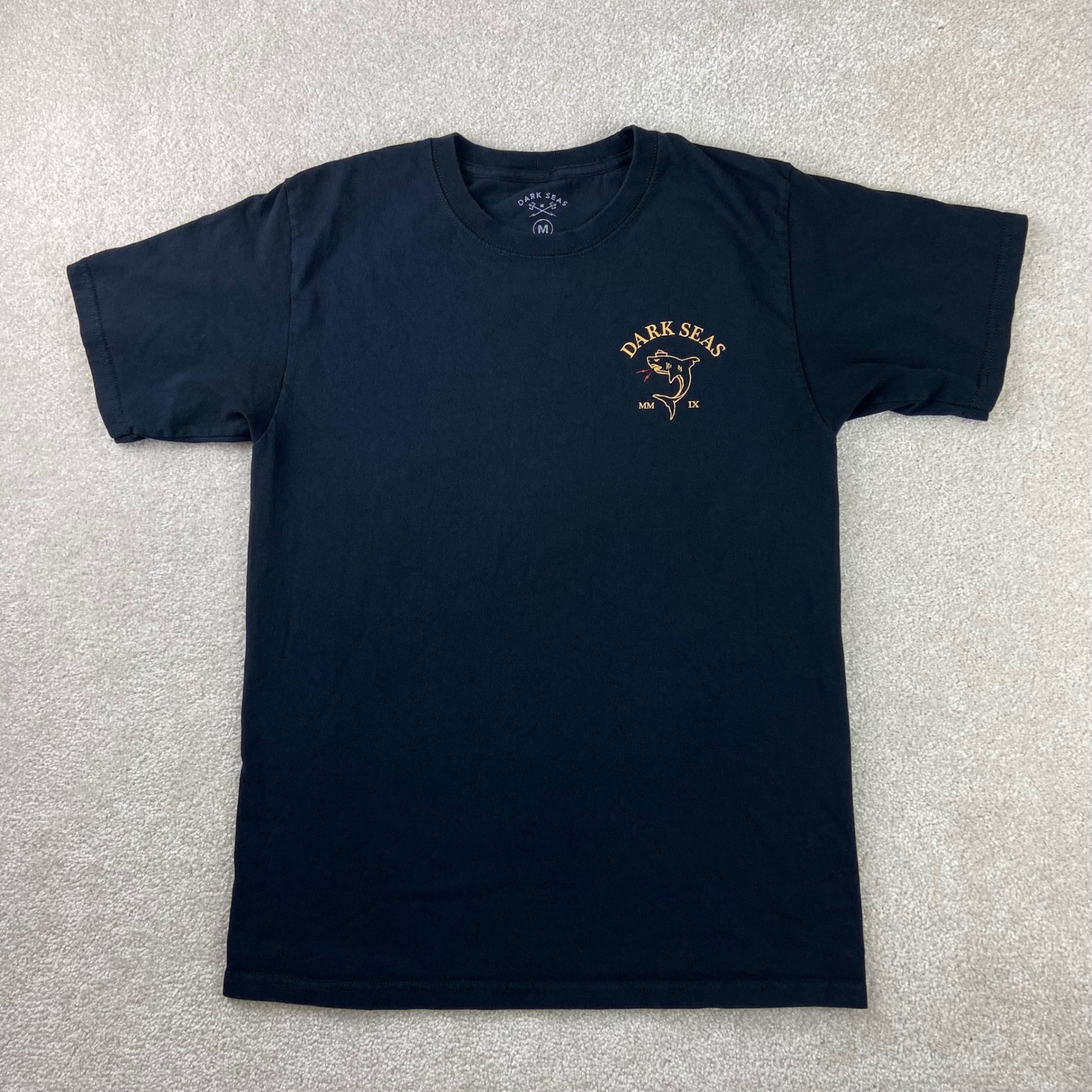 Dark Seas T-Shirt Mens Medium Black Shark Captain Graphic Short Sleeve Tee MMIX gallery
