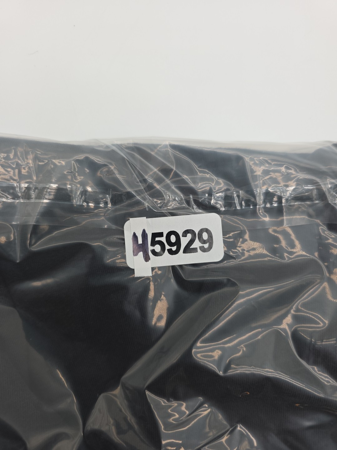 Adidas T-shirt Men Black Medium Graphic Print Logo Tee. #45929 gallery