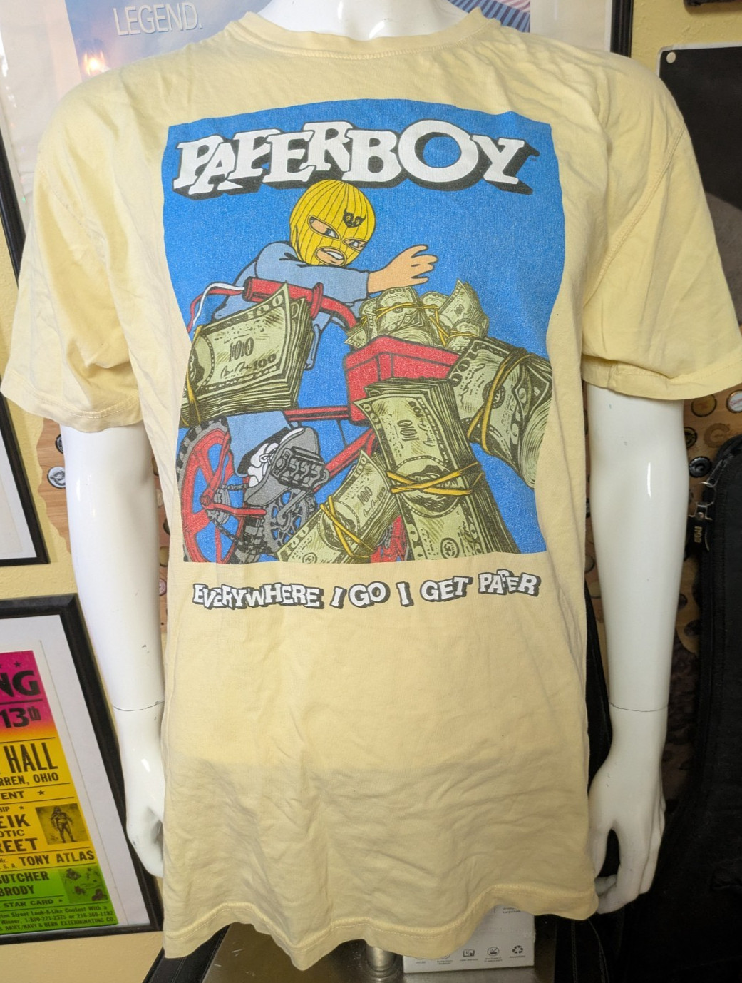 27Club Paperboy Everywhere I Go I Get Paper Money Video Game Parody T Shirt XL
