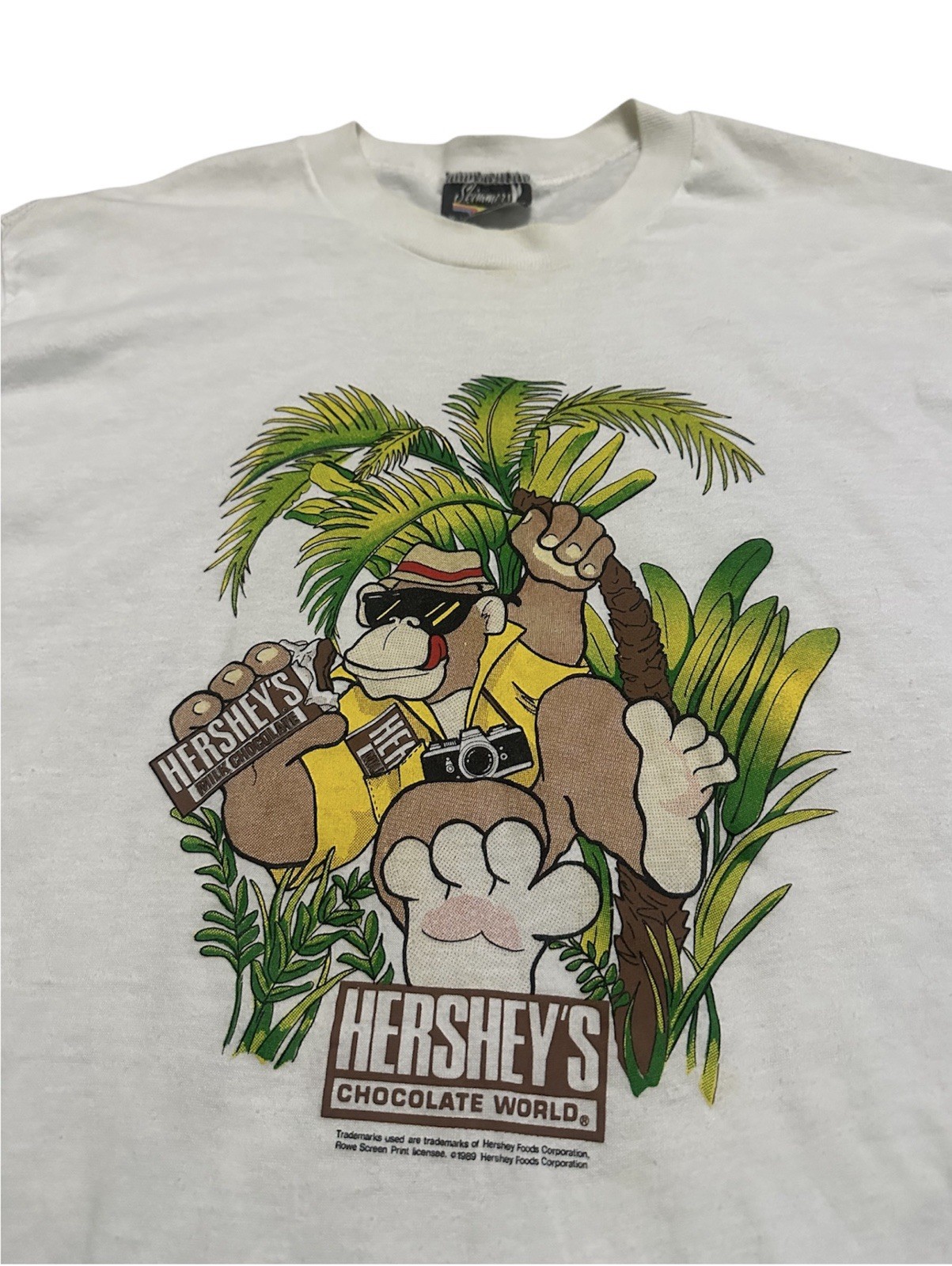 1989 Hersheys Chocolate World T-Shirt Size XL gallery
