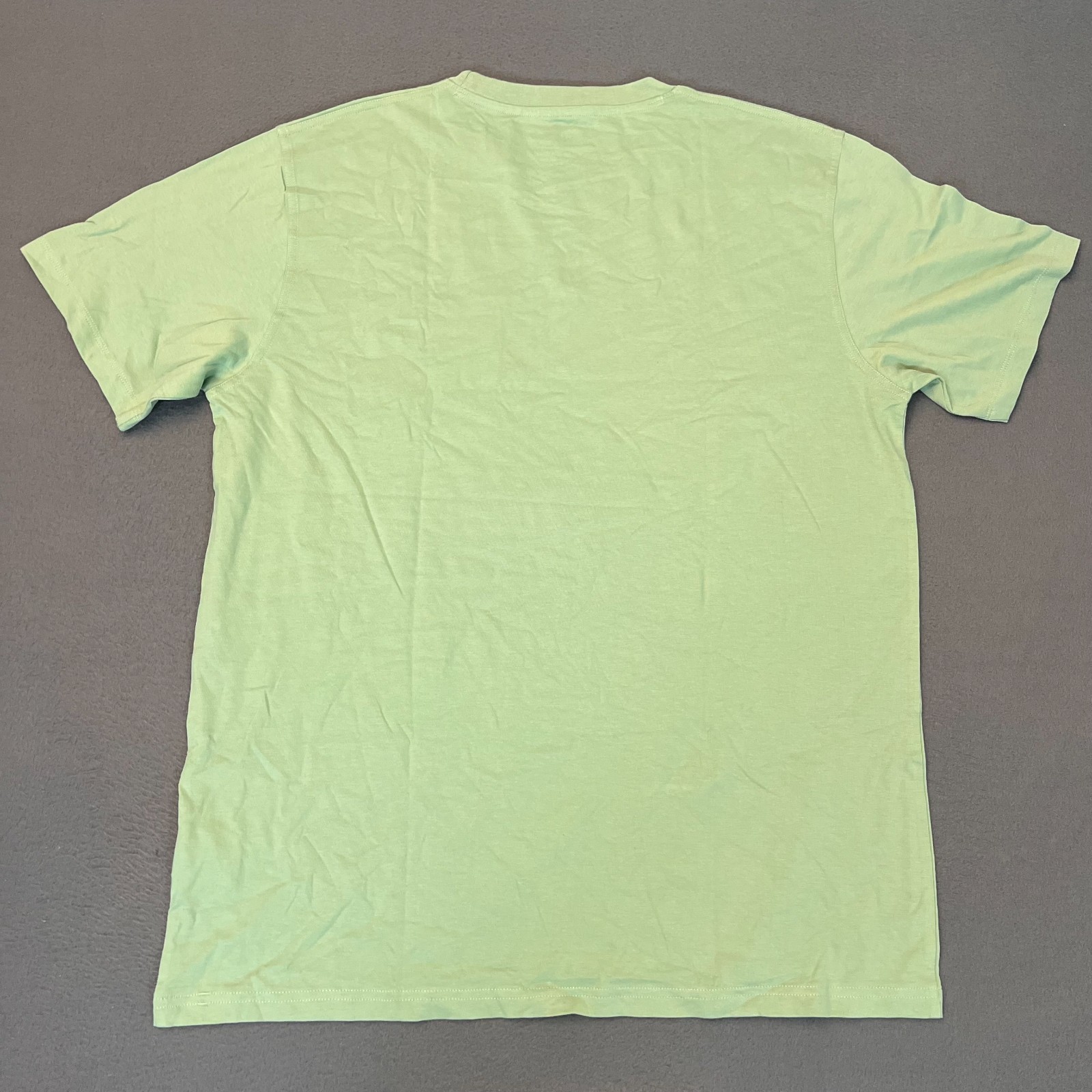 Beach & Barn Men's Lg Green Short Sleeve T-shirt Chest Pocket Logo 100% Cotton gallery