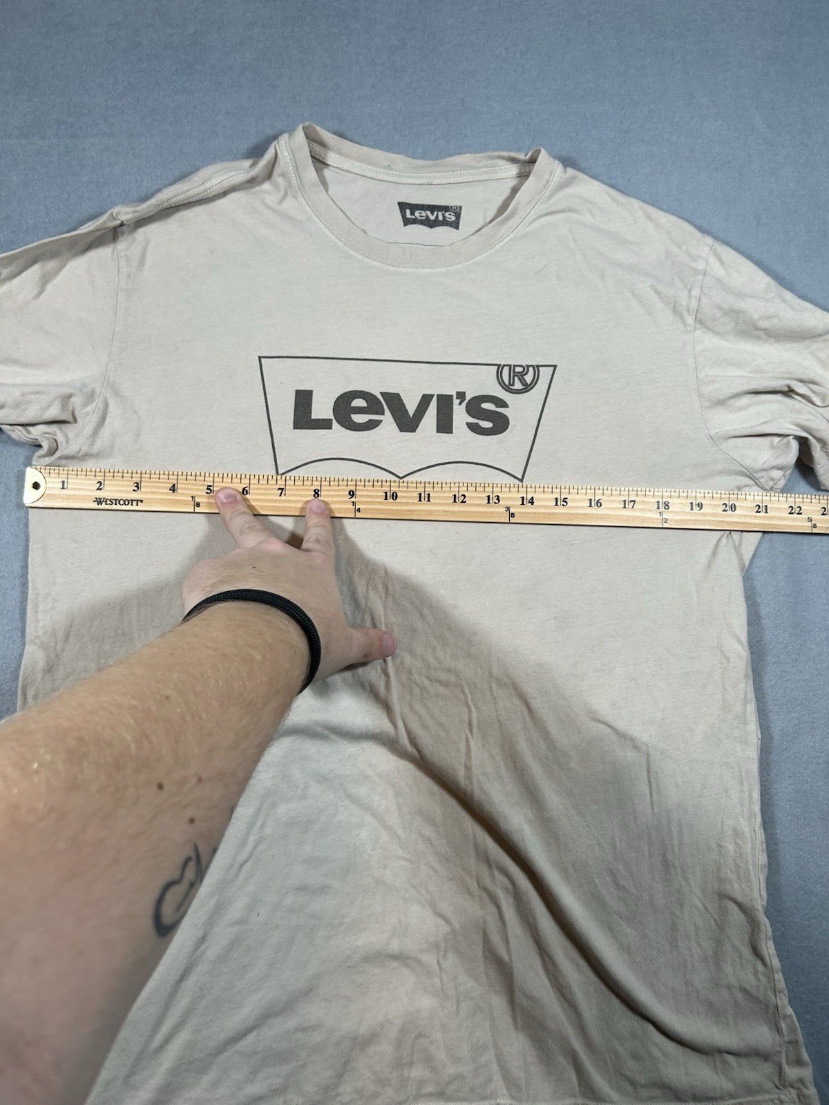 Levis Logo classic Shirt mens Large Tan Beige Logo Modern EUC cotton gallery