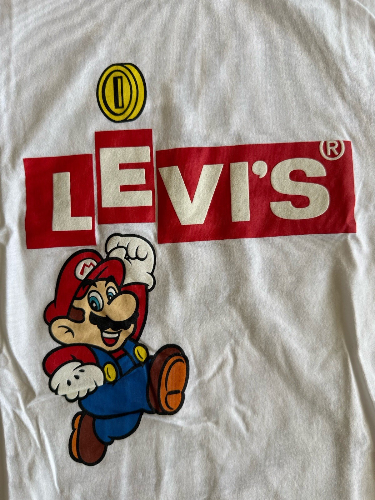 Levi's x Super Mario Men's White Graphic Print Crew Neck T-Shirt Size M 2020 gallery