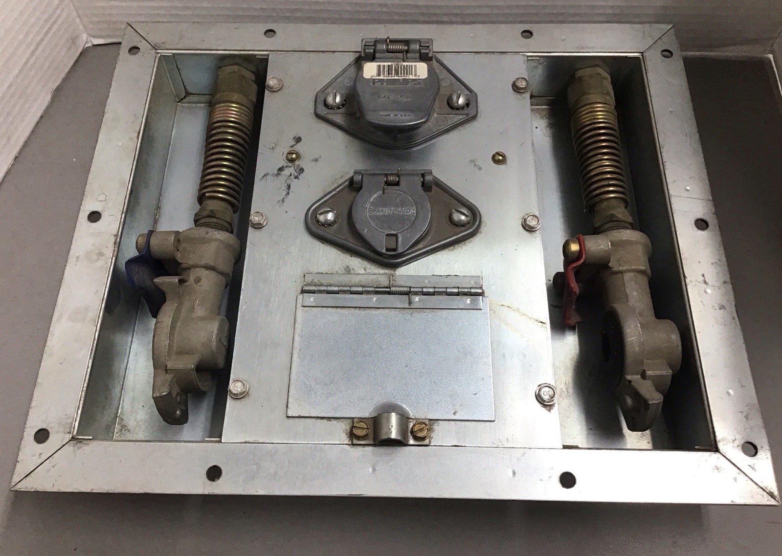 Trailer Nosebox Assembly With Glad Hands, Interline Style (r9)