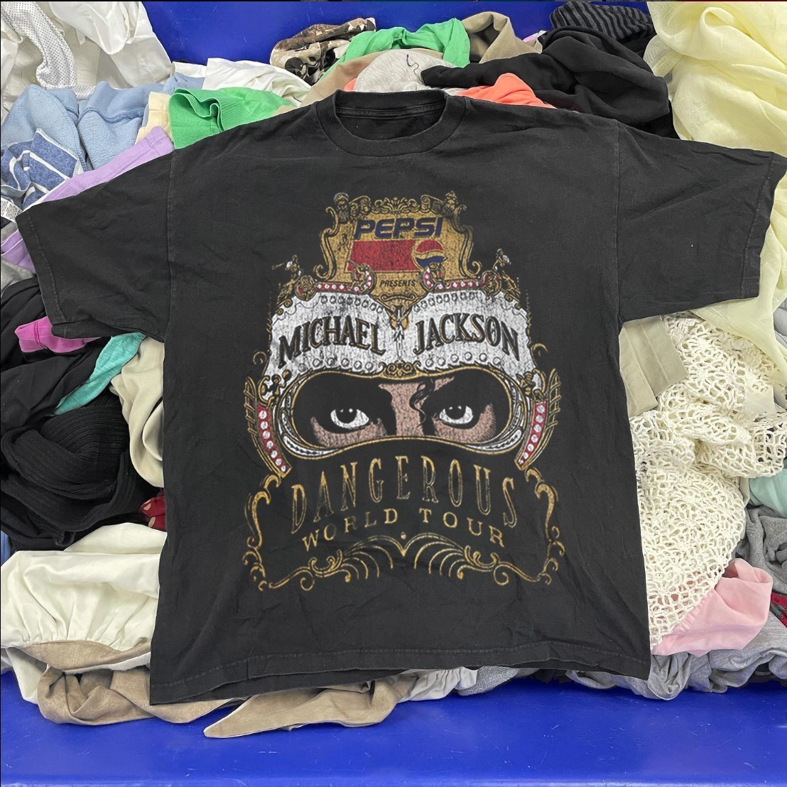 Michael Jackson's Dangerous 90s Classic T-Shirt Black S gallery