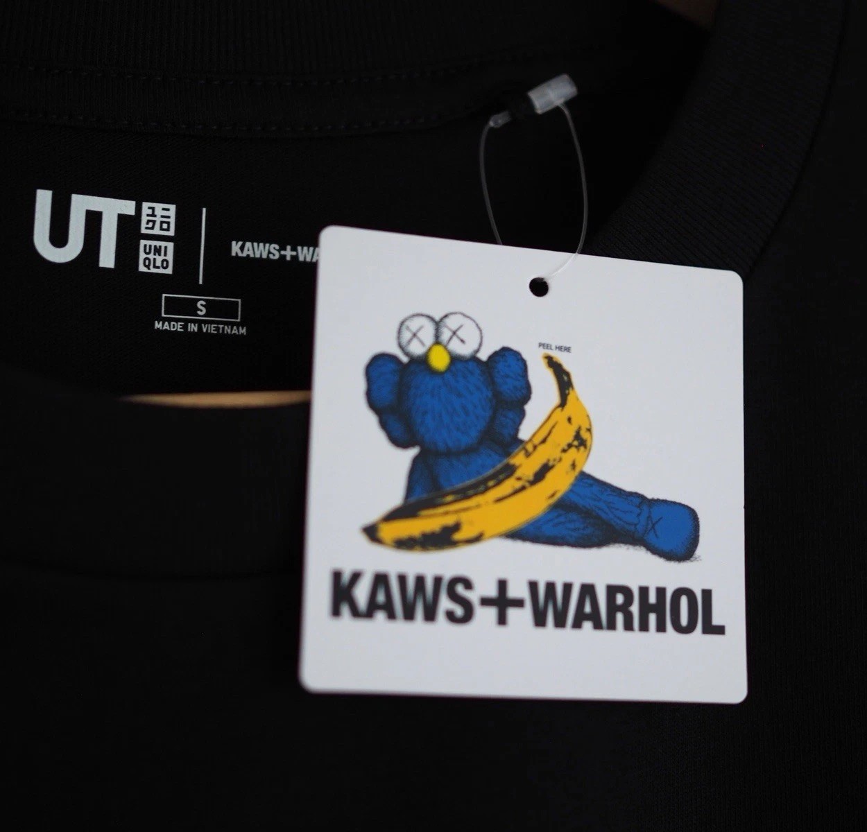Andy Warhol Pop Art KAWS Graphic Uniqlo Streetwear T Shirt Size Small gallery