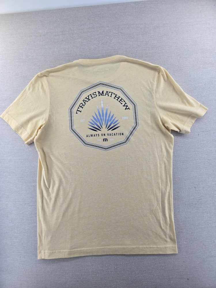 Travis Mathew Always On Vacation Men’s Medium Graphic T-Shirt