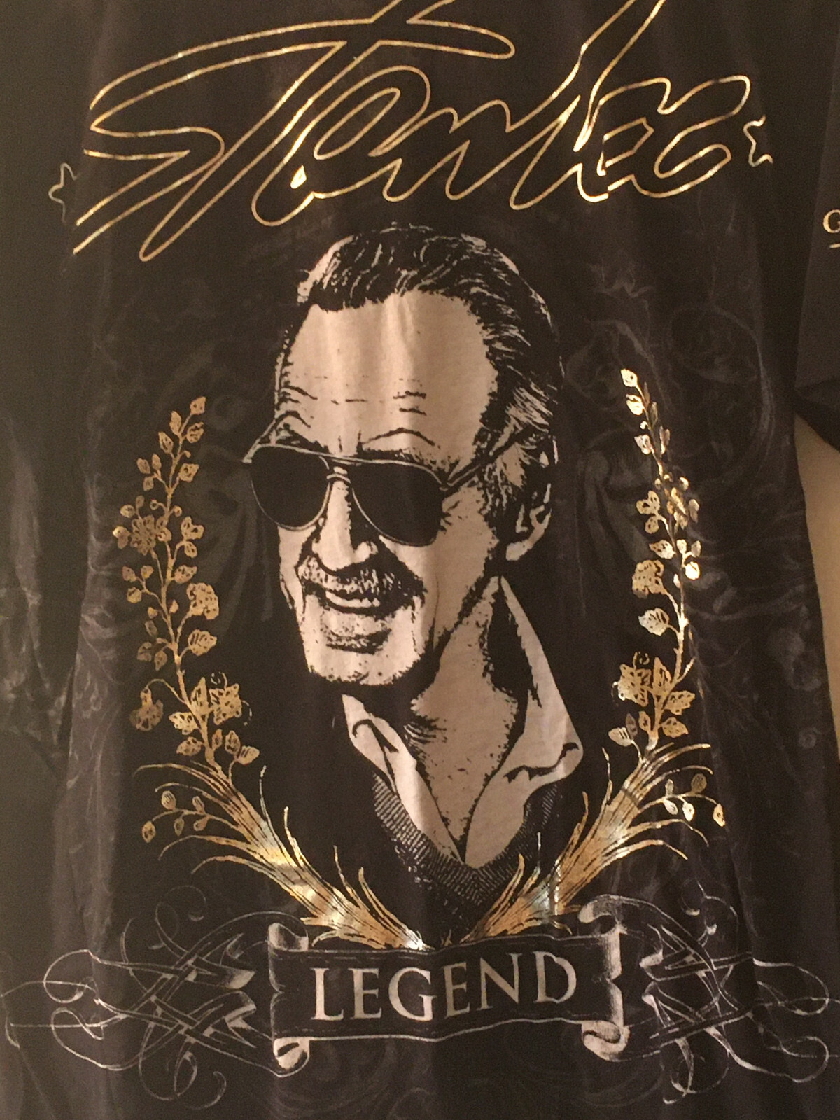 Gentle Giant Studios Stan Lee 'LEGEND' Men's L T-Shirt Black/Gold - BRAND NEW OG gallery