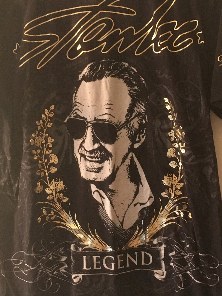 Gentle Giant Studios Stan Lee ‘LEGEND’ Men’s L T-Shirt Black/Gold – BRAND NEW OG