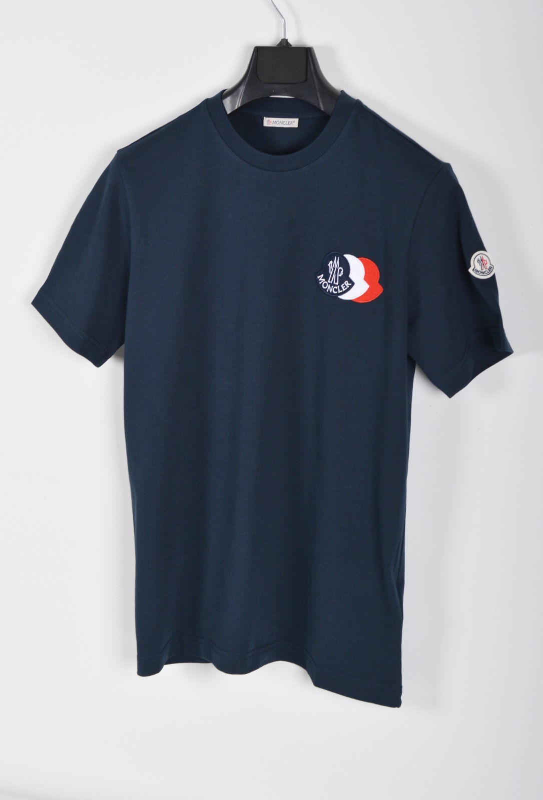 Men's Moncler Navy Cotton T-Shirt Medium Short Sleeve gallery
