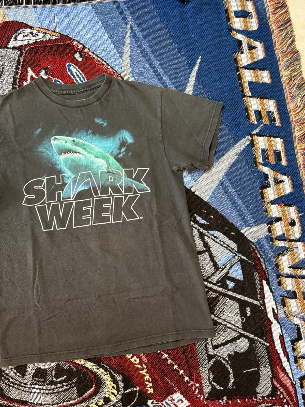 Discovery Channel Shark Week Shirt Black Men Medium Great White Shark 2011 gallery