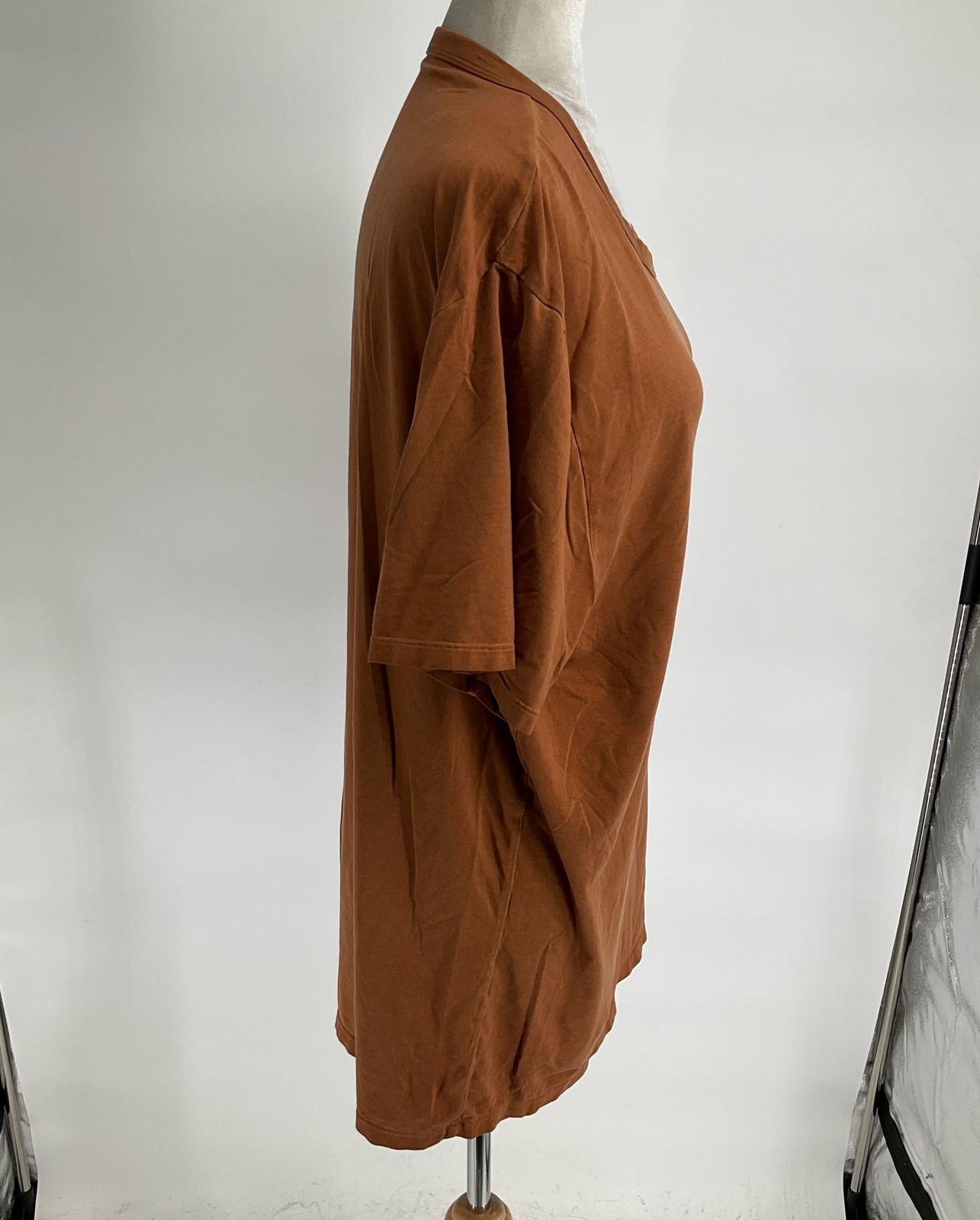 Lululemon Heather Burnt Orange T-Shirt Size L gallery