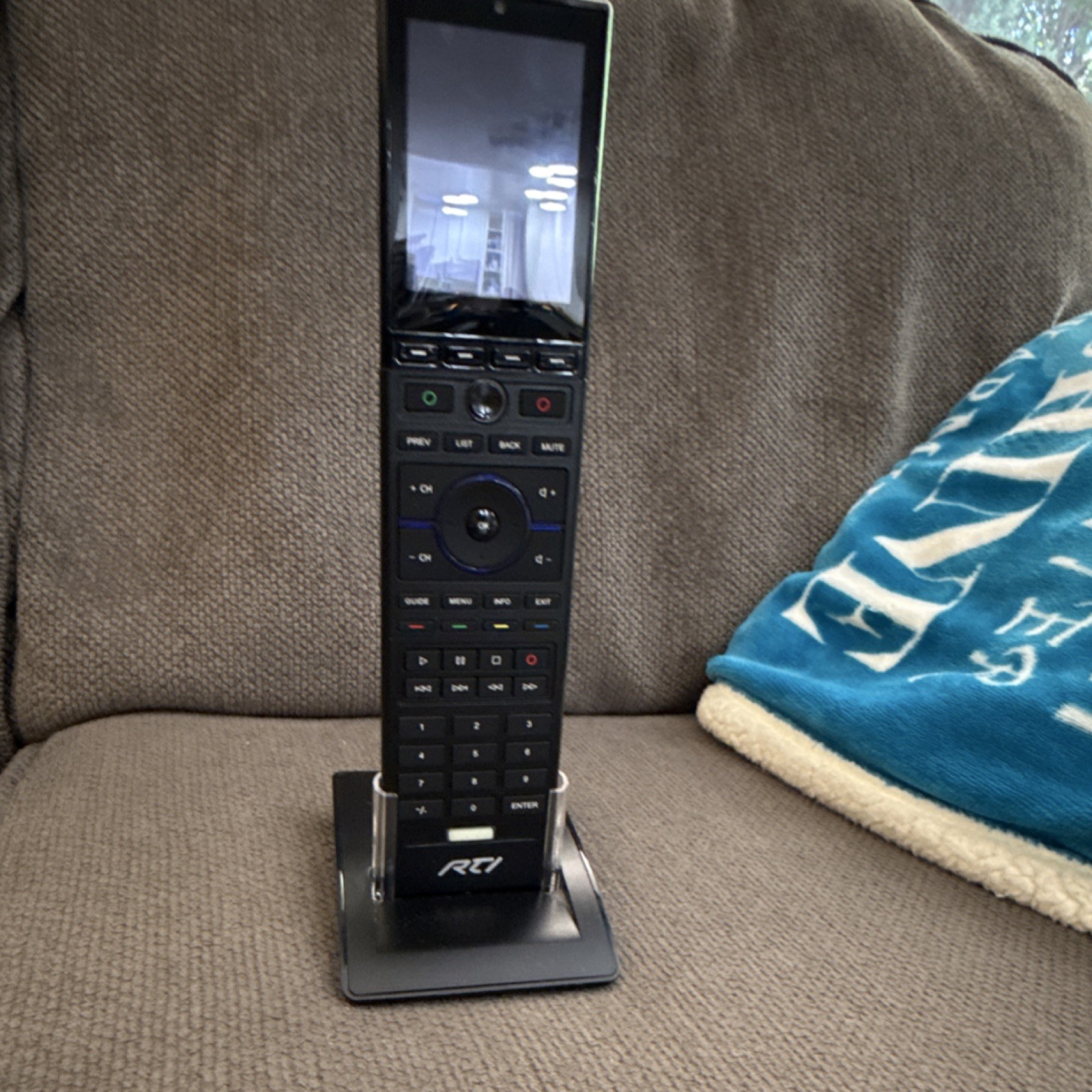 RTI Black T2i Remote Control with Charging Dock and Charging Base