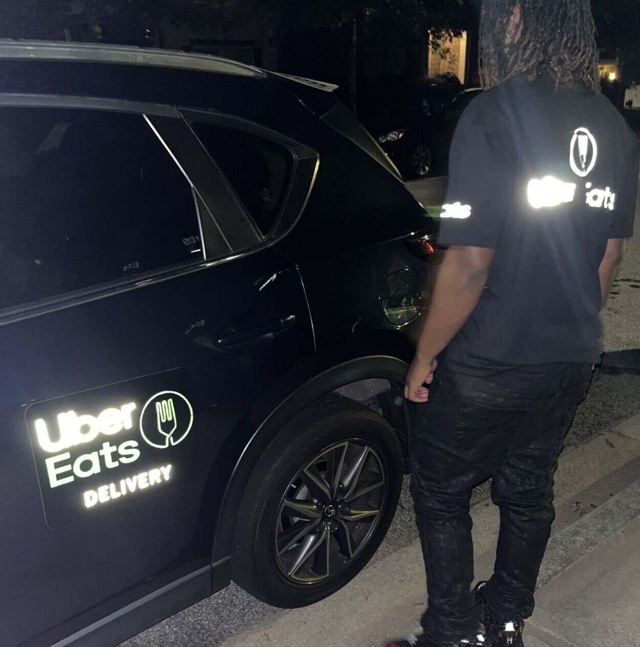Reflective Tshirt UberEats Delivery Driver Black gallery