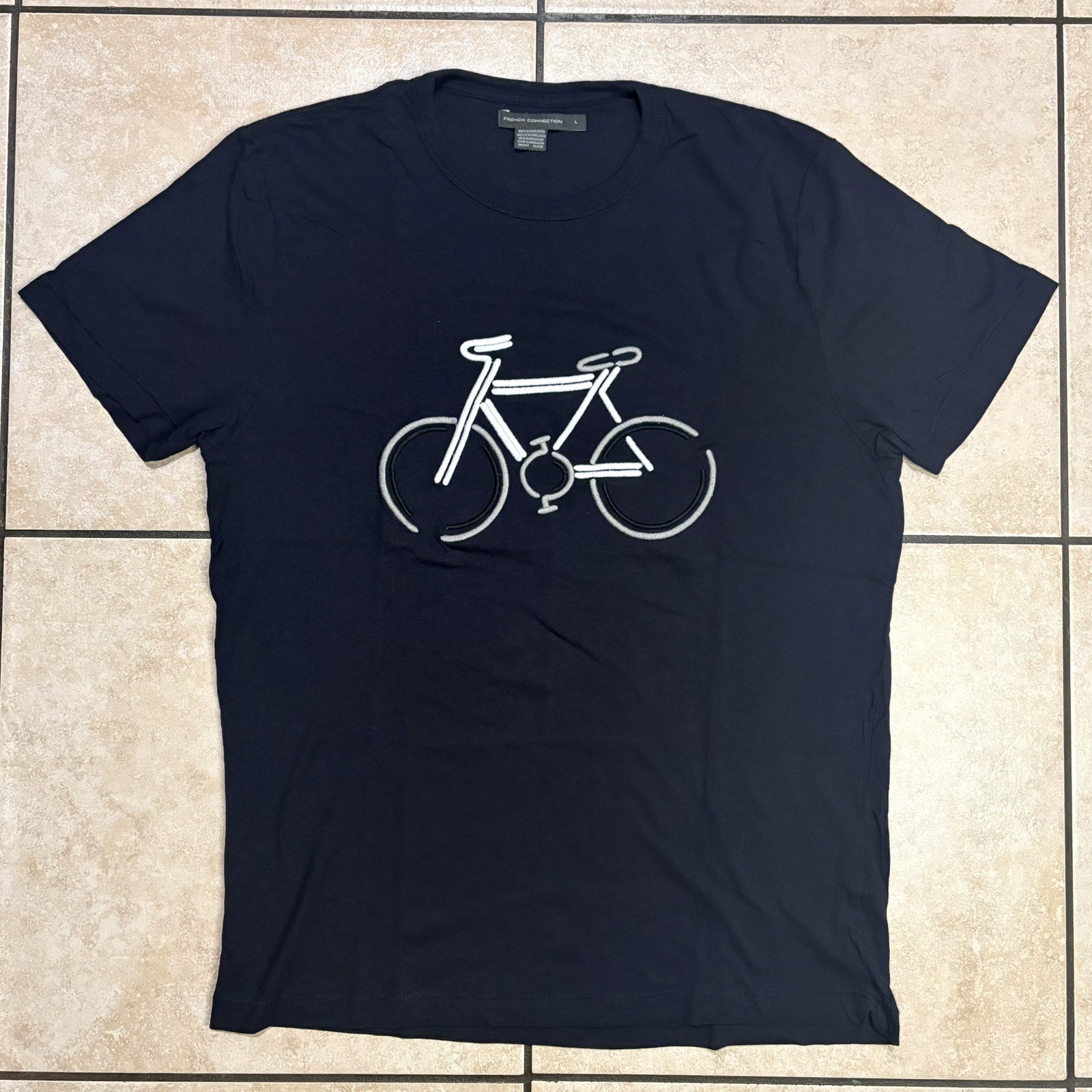 Vintage French Connection Embroidered Bicycle Soft Cotton Designer T-Shirt Large gallery