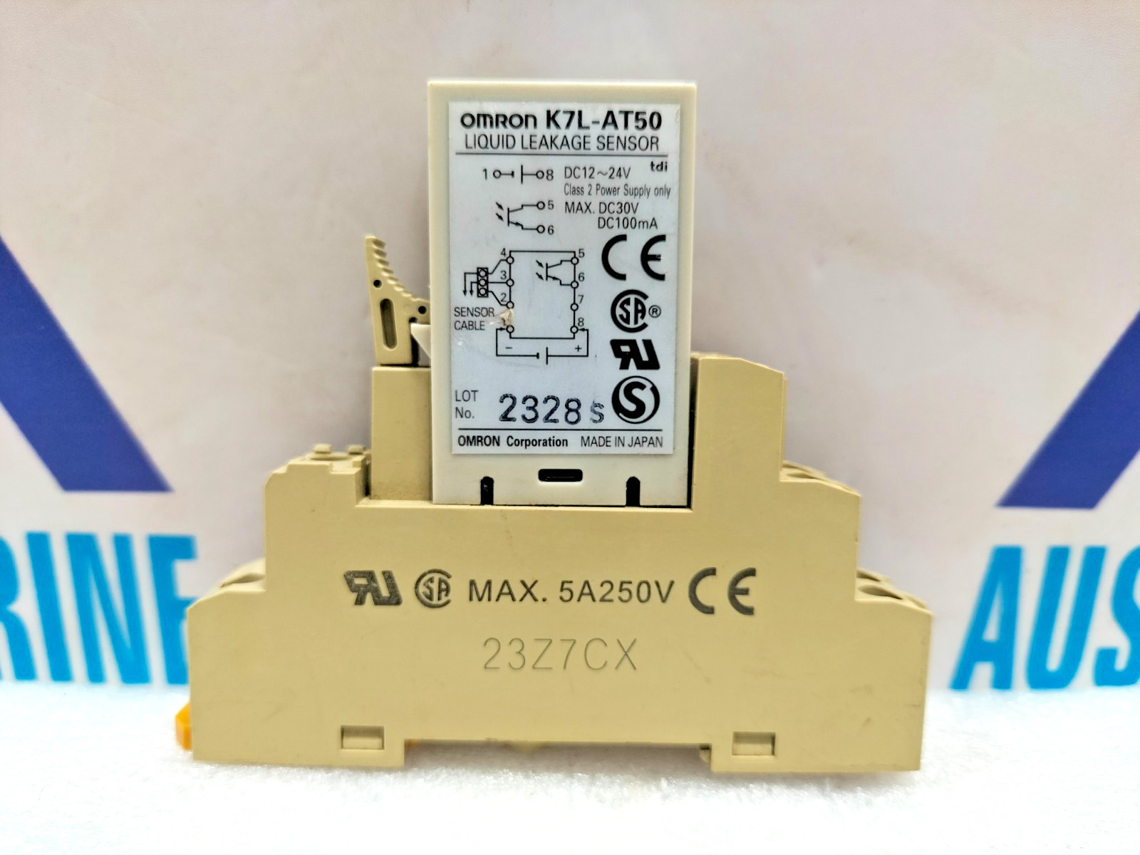 Omron K7L-AT50 Liquid Leakage Sensor With Base 23Z7CX