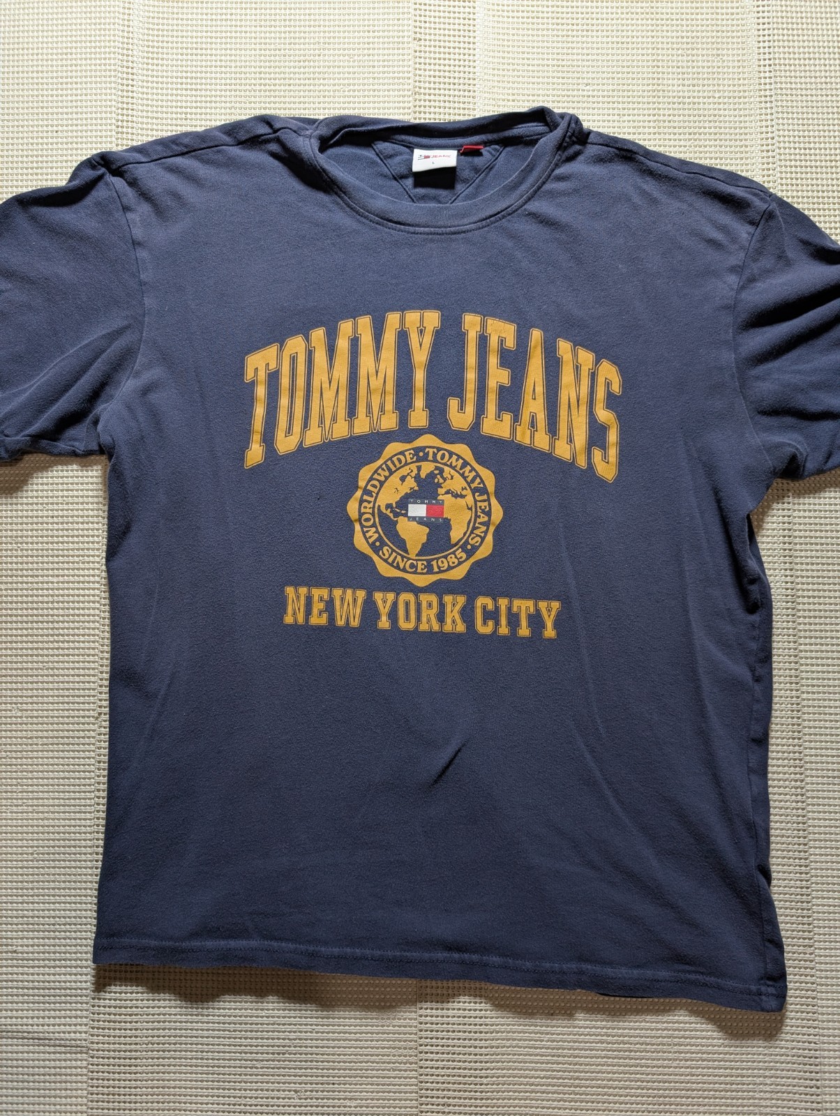 Tommy Jeans Hilfiger Designer Y2K New York City Crest Blue Graphic Tshirt Sz XL