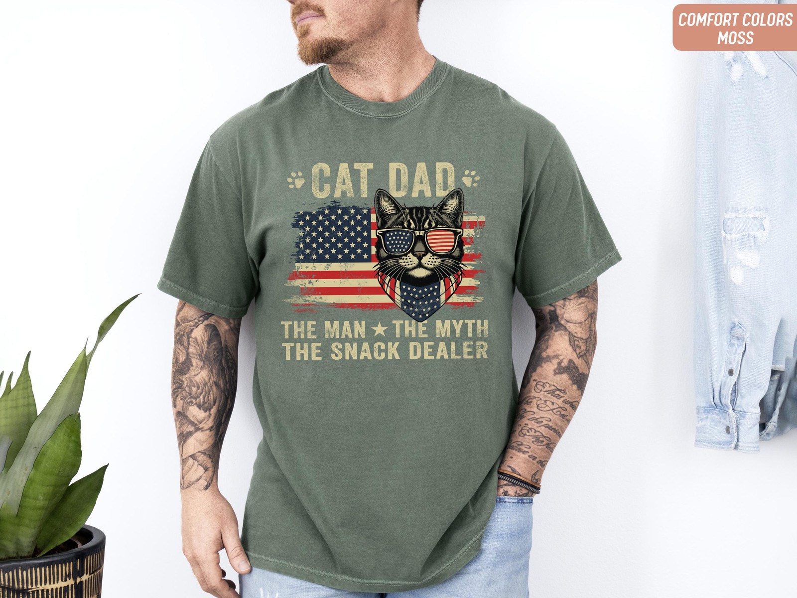Funny Cat Dad Shirt Snack Dealer Patriotic Fathers Day Gift USA Flag Tee