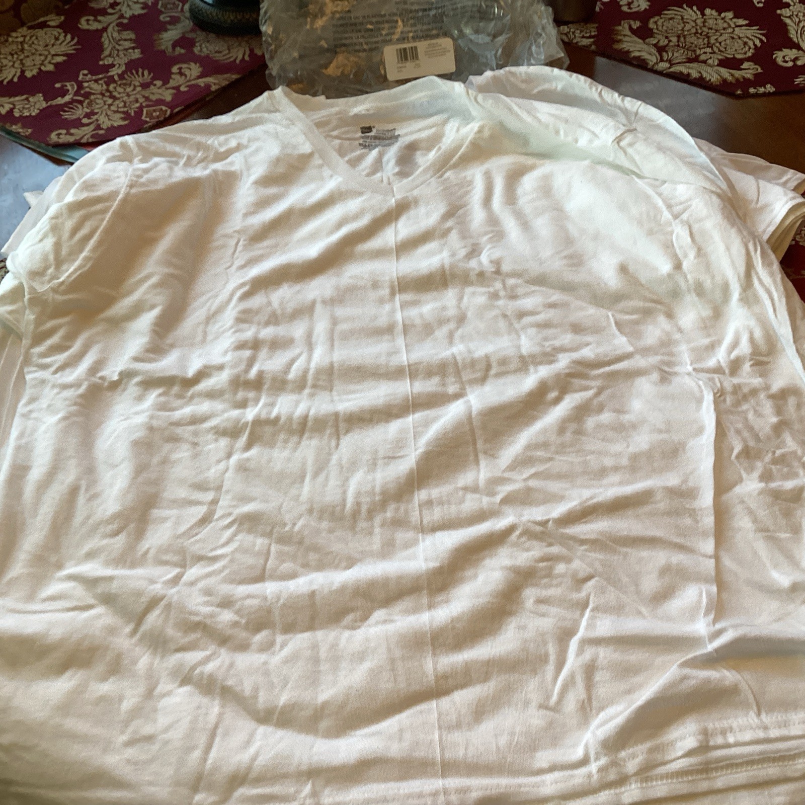 6 Hanes Men's Short Sleeve V-Neck Cotton Tagless T-Shirts, 2XL, Comfort Soft gallery