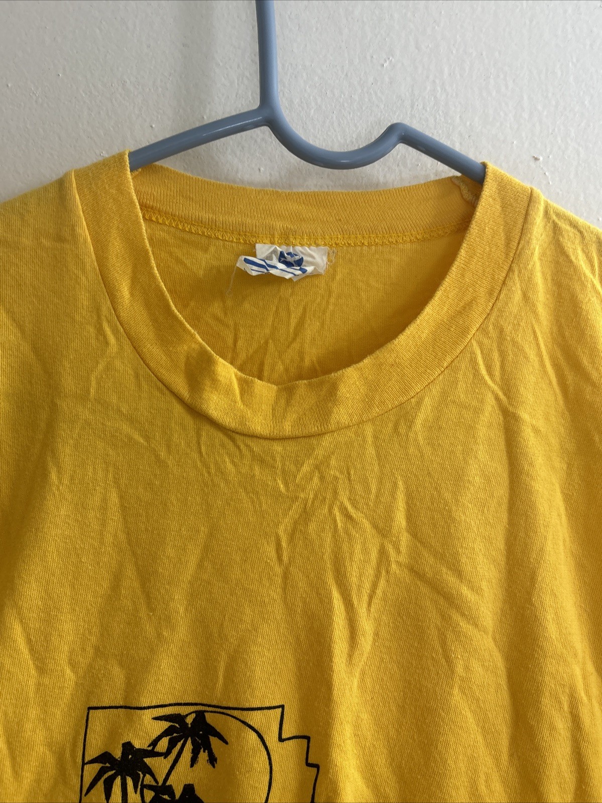 Vintage Rio Selva Resort Hotel Bolivia T Shirt Medium Yellow FREE SHIP gallery