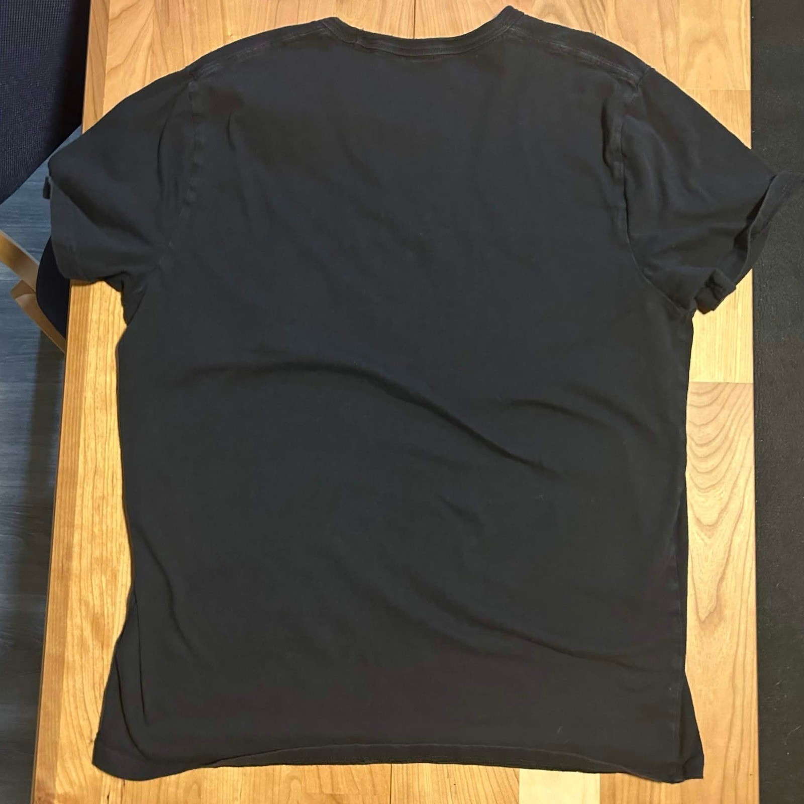 Hollister Mens Graphic T-Shirt Large Black Embroidered Logo Cotton Short Sleeve gallery