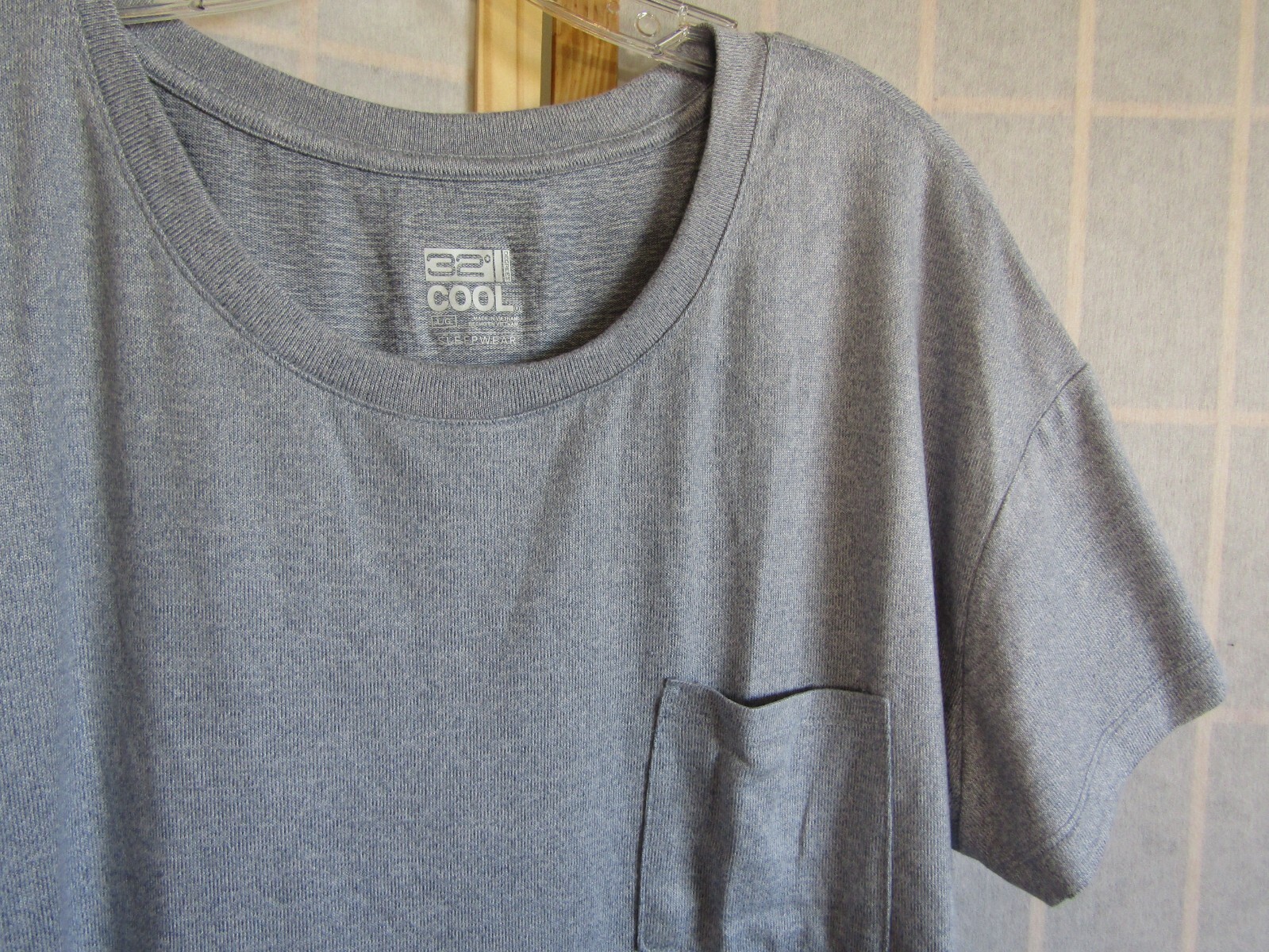 NWT 32 Degrees Cool Blue Moon Short Sleeve Polyester Blend T-Shirt Men's Size L gallery
