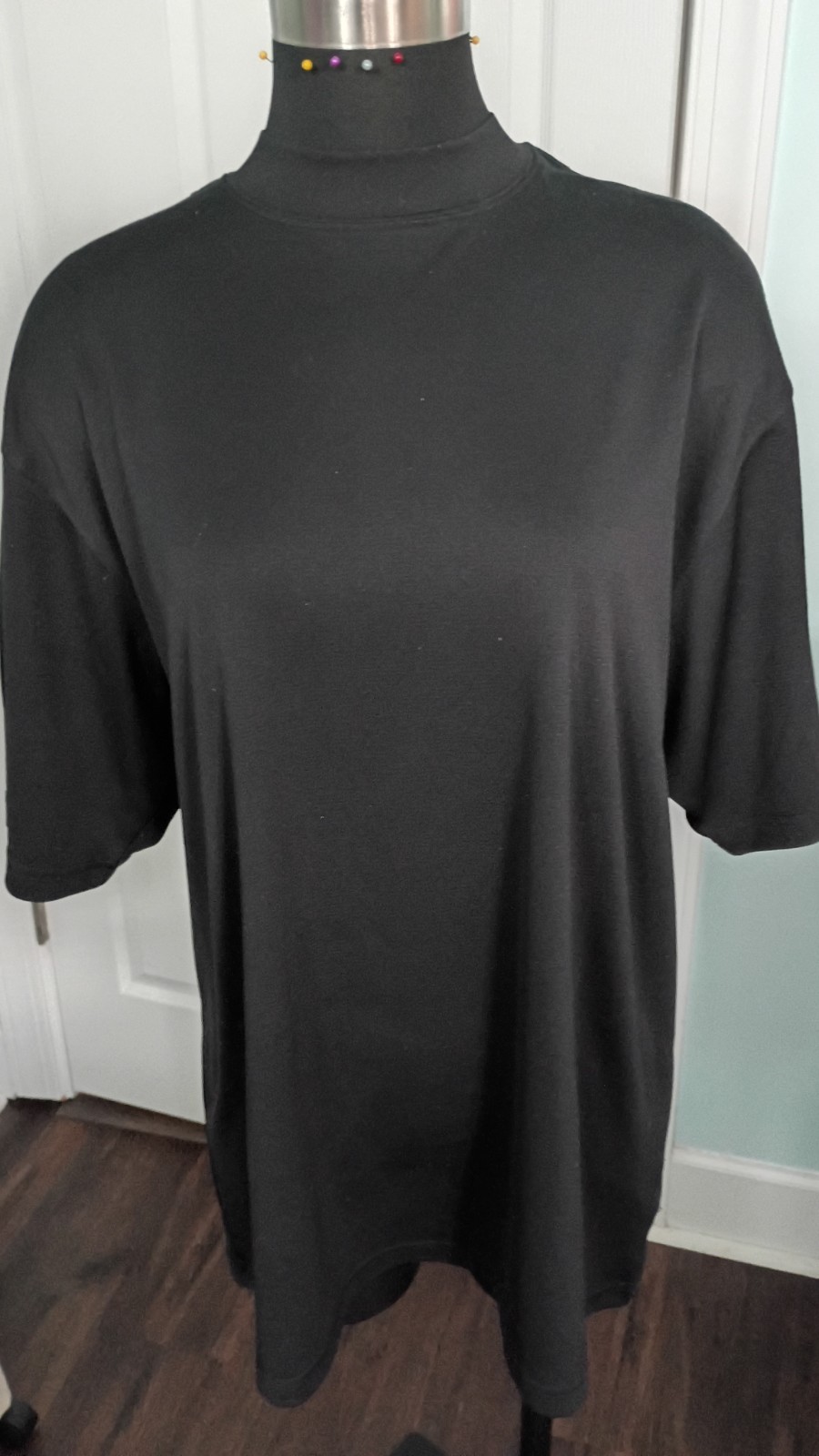 Men's Black Solid Mock Neck Short Sleeve Knit Polyester T-Shirt Size L gallery