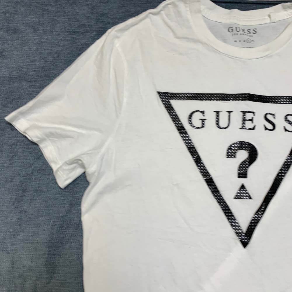 Guess T Shirt Mens Large White Graphic Spell Out Logo Crew Neck Short Sleeve gallery
