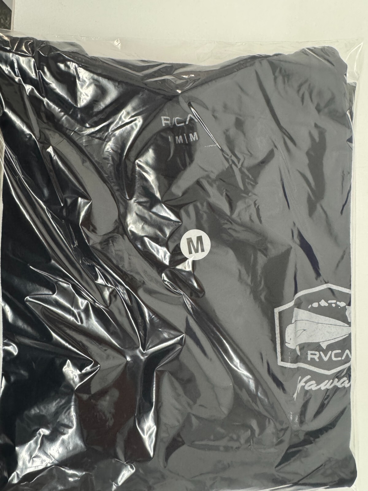 RVCA HAWAII ISLAND MENS MAHI T SHIRT BLACK gallery