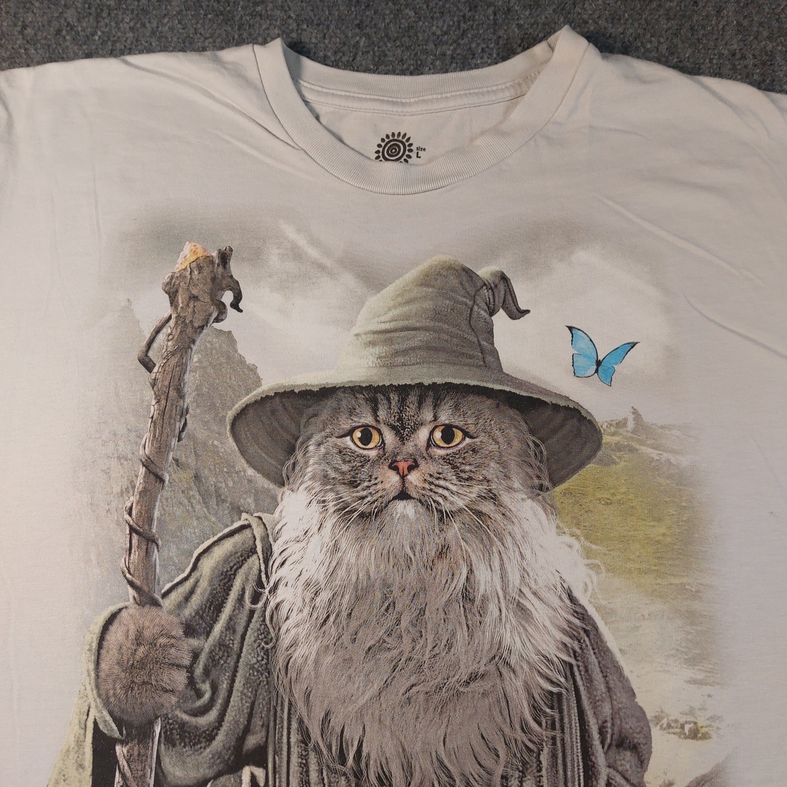 The Mountain Catdalf Wizard Cat Graphic Tee L NWOT Gandalf Parody Fantasy Gray gallery