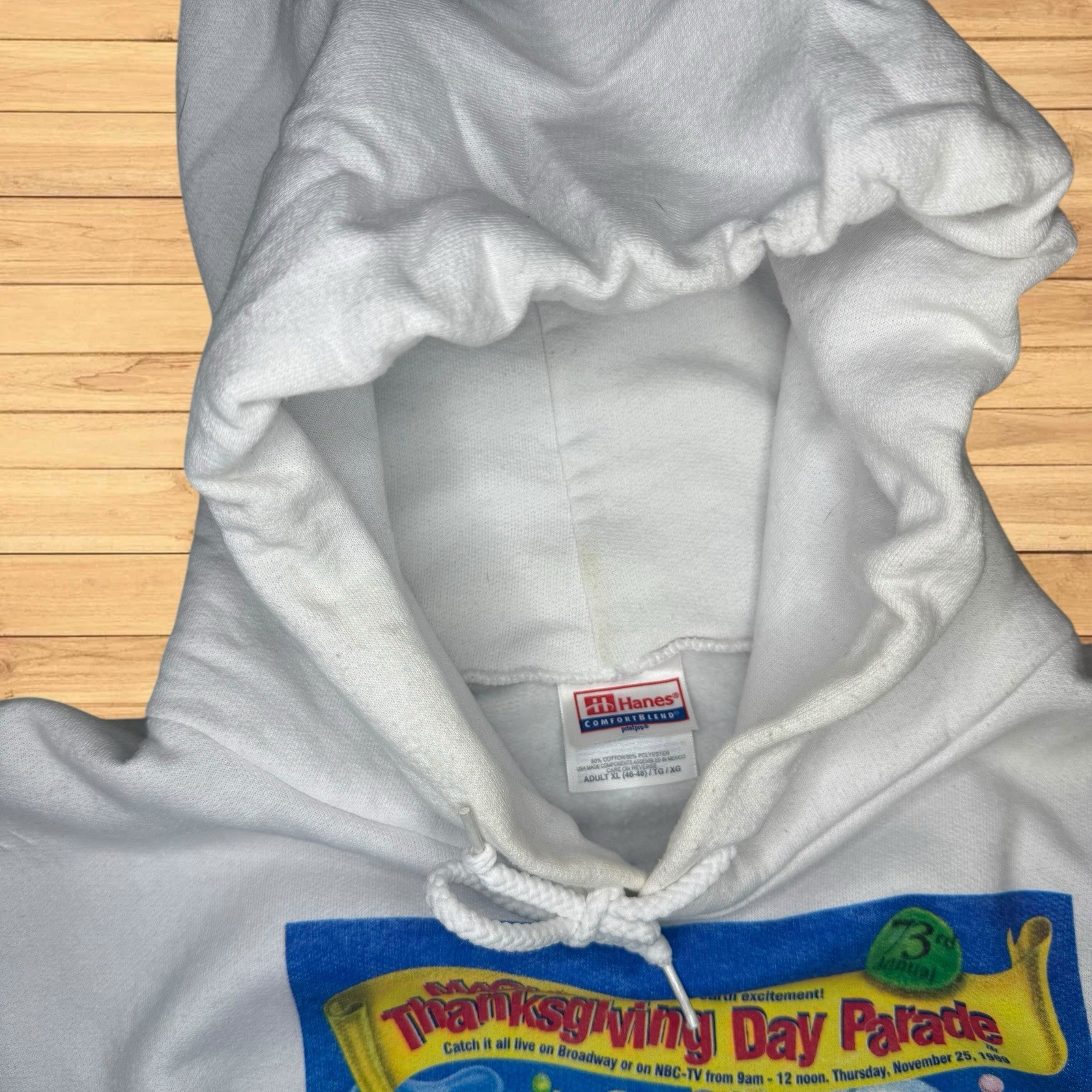 Vintage Macy's Thanksgiving Day Parade Snoopy Blues Clues Arthur sweatshirt gallery