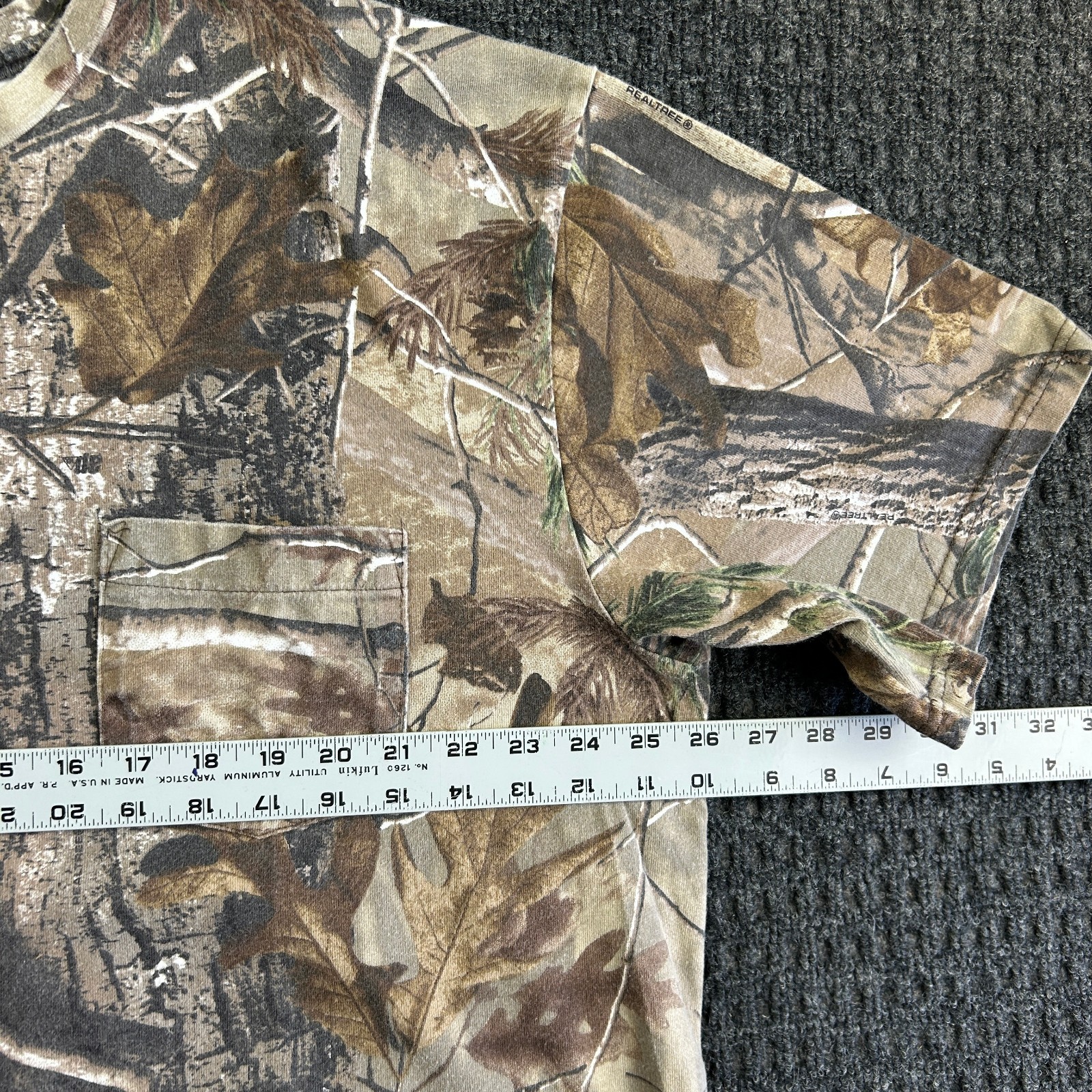 Vintage RealTree AP Camo Pocket T Shirt 2XL Red Head Woodland Tree Hunting gallery