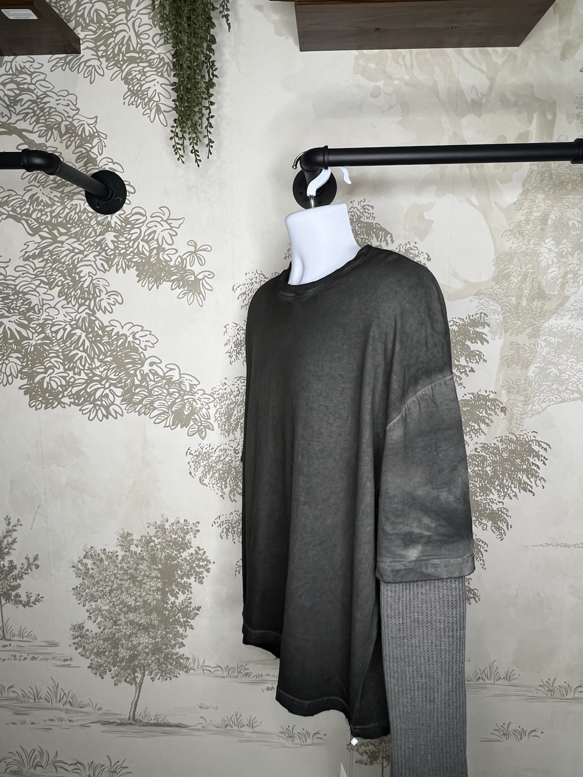 YOUNGLA Rare! SAMPLE PROTO. Size M Long Sleeve YP8044 Brand New Black/Oil Wash gallery