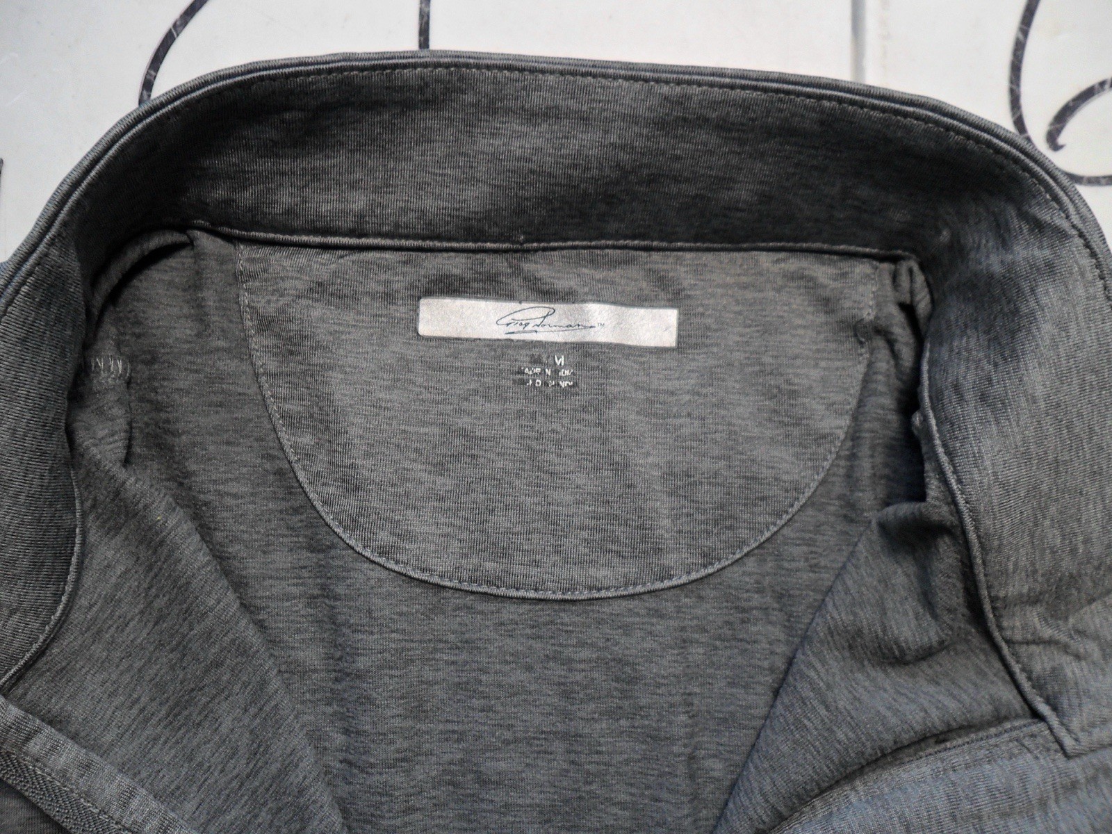 Medium Greg Norman Gray Pullover 95% Poly 5% Spandex Shirt gallery