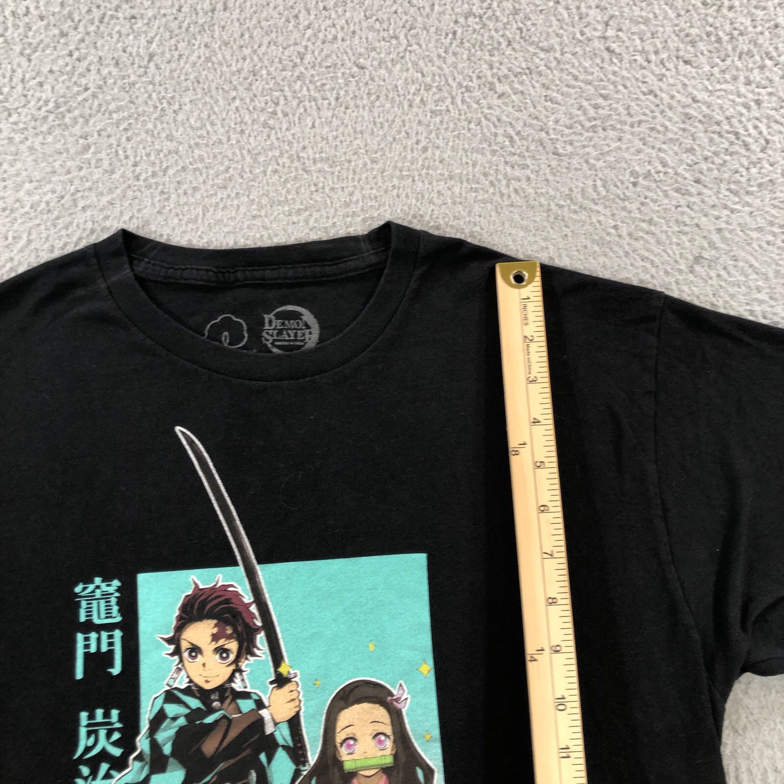 demon slayer t shirt Men’s L Black gallery