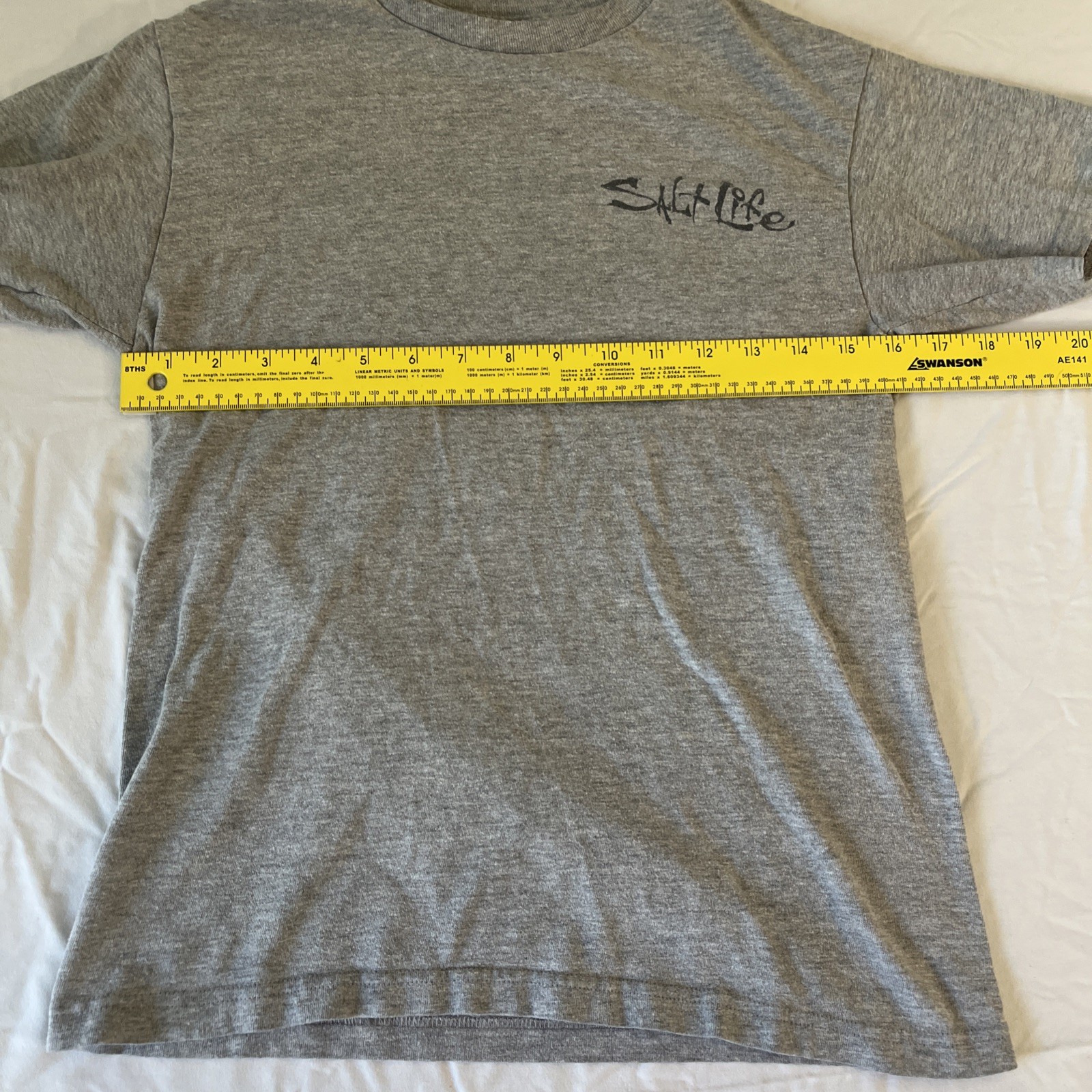Men's Short Sleeve Gray Salt Life T-Shirt Diving Flag And Skull Size Small gallery