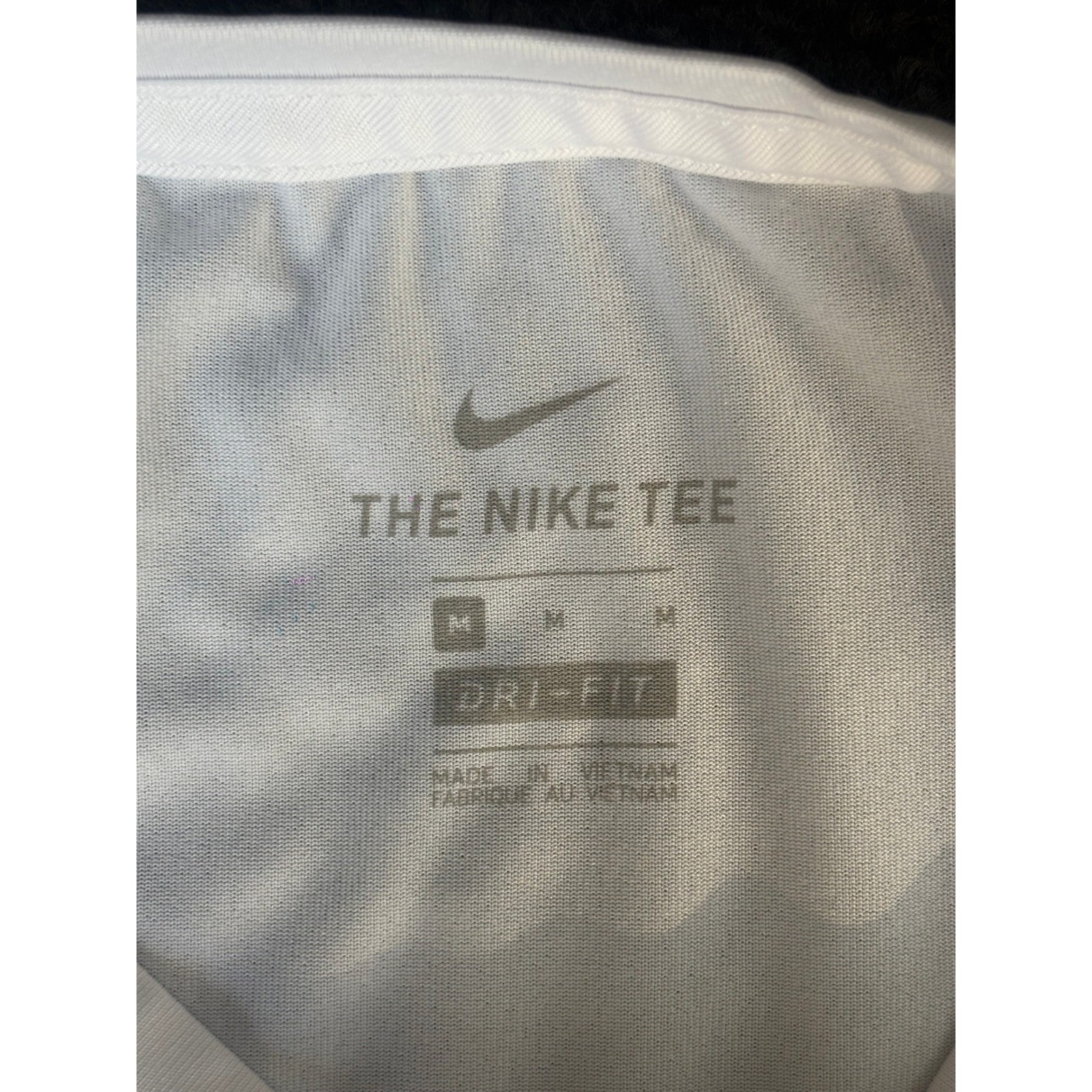 Nike Dri-FIT White Graphic Swoosh T-Shirt Mens Size M Short Sleeve Athletic Tee gallery