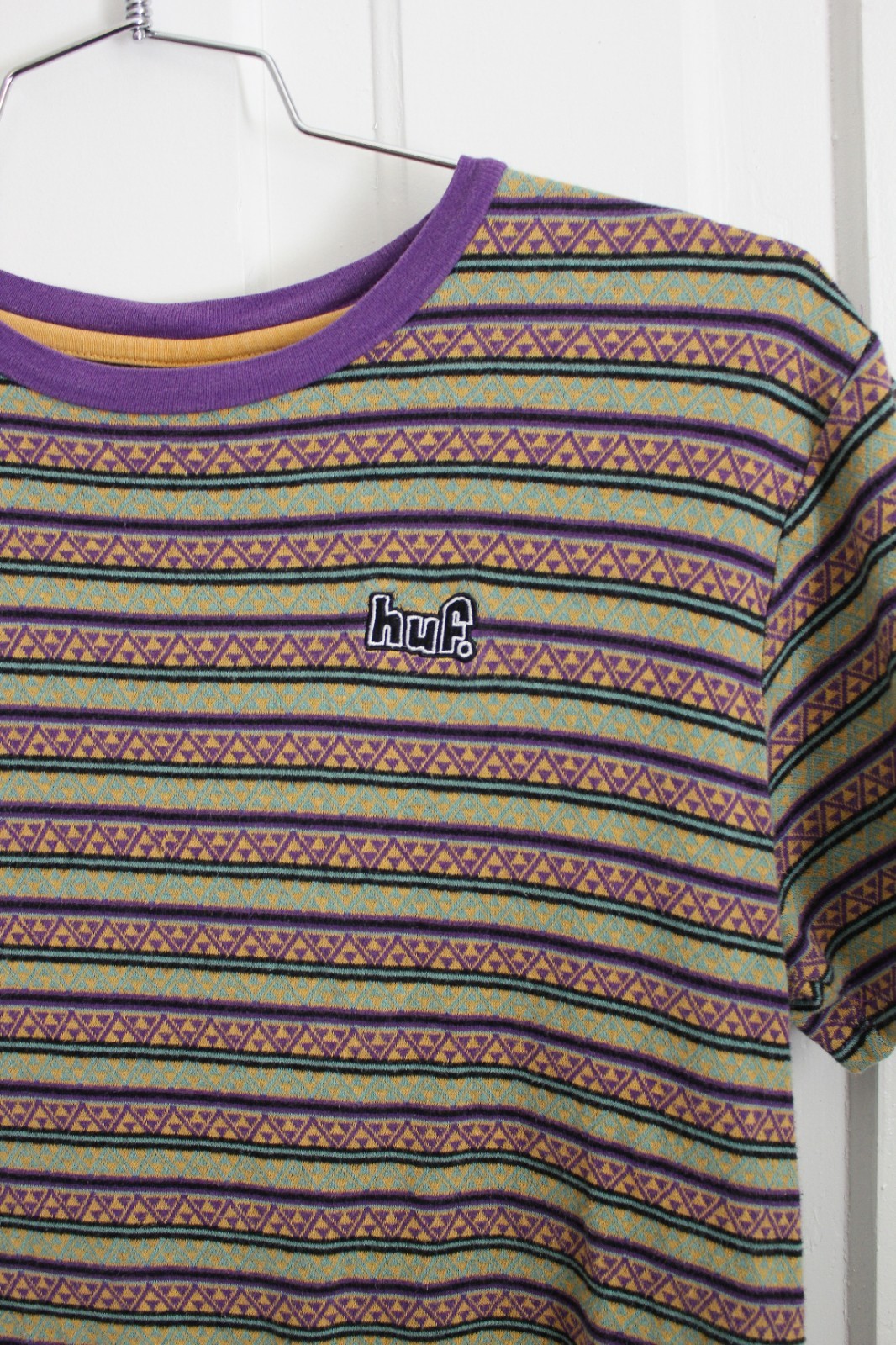Huf Woven Stripe T-Shirt Mens Crew Neck Pullover Size MEDIUM Geometric Designs gallery