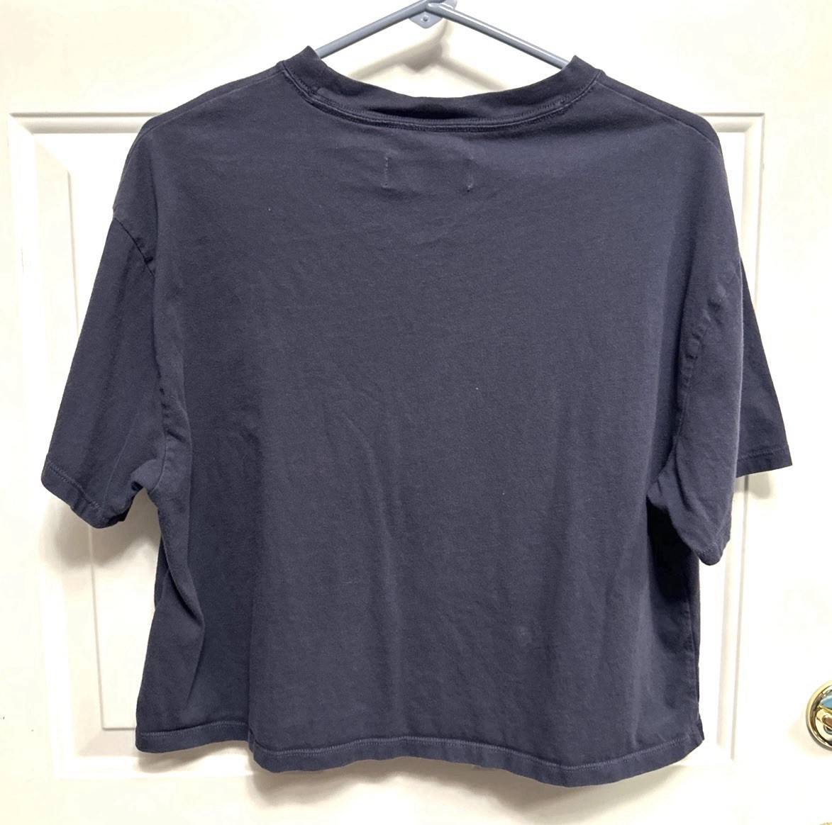 Women’s Abercrombie & FItch Cropped Crest Logo Tee Boxy Y2K Inspired Preppy M gallery
