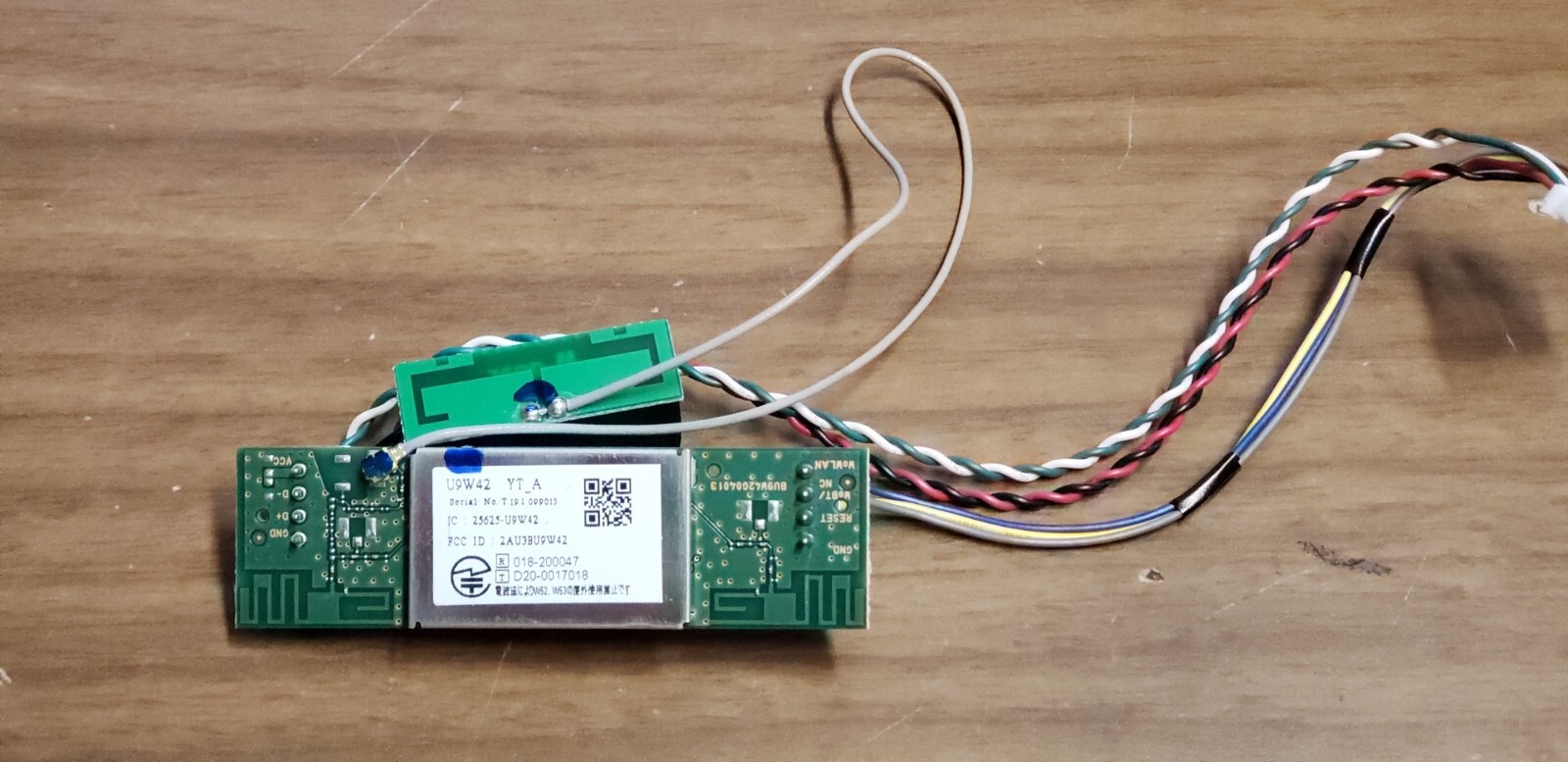 PHILIPS WIFI MODULE WITH ANTENNA U9W42 IN MODEL 32PFL5505/F7